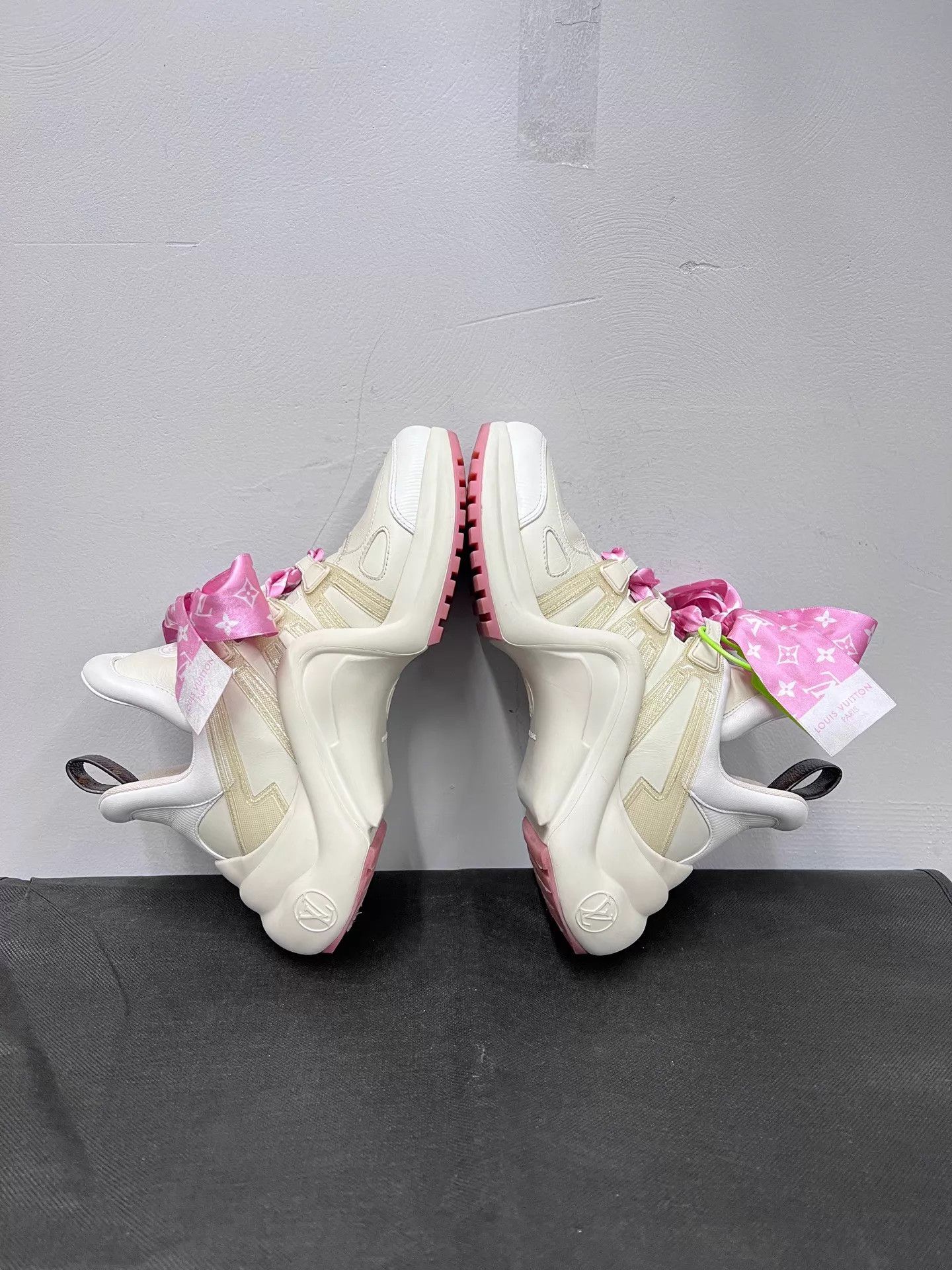 Louis Vuitton LV Archlight 1.0 China Exclusive Bow Laces 37 Minimal Wear Size US 6.5 / IT 36.5 - 6 Thumbnail