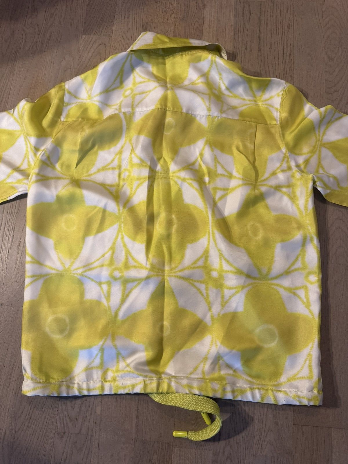 Louis Vuitton LOUIS VUITTON LV SHIBORI shirt see photos for tape measureme Size US M / EU 48-50 / 2 - 20 Thumbnail