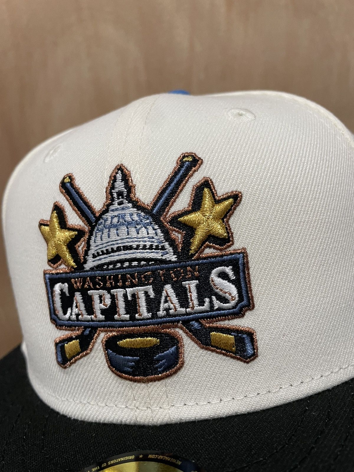New Era Hat club noho exclusive Washington capitals winter 7 1/2 Size ONE SIZE - 3 Thumbnail