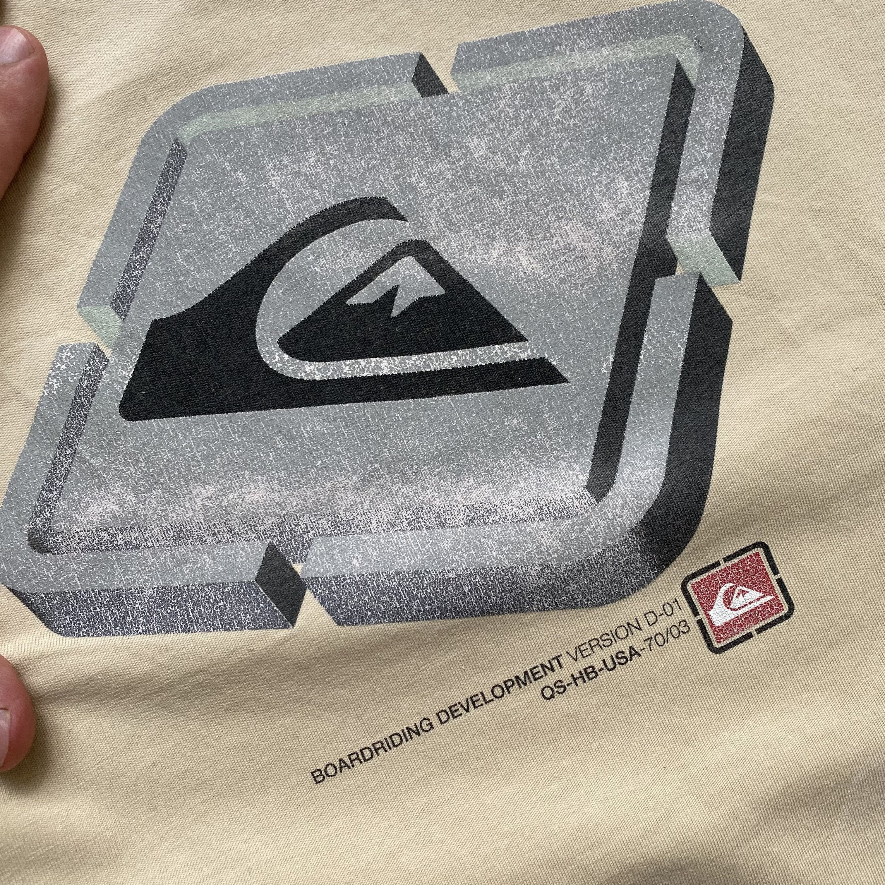 Quiksilver 🏄🏻‍♂️ Vintage 90s QUIKSILVER Logo Trashed tee Y2K Size US M / EU 48-50 / 2 - 11 Thumbnail