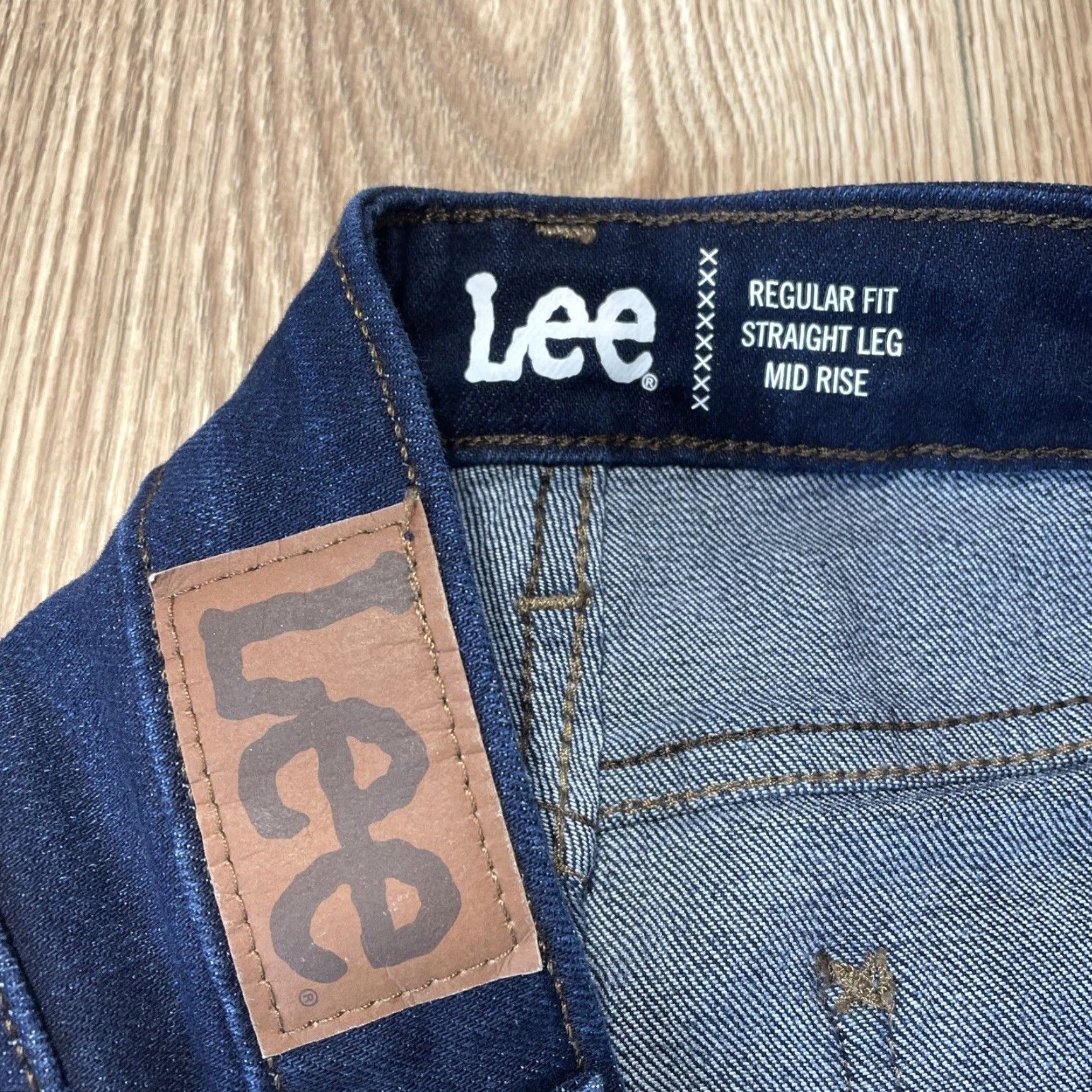Lee VINTAGE Lee Women's Jeans Straight Leg Mid Rise 8 Blue Slim Fit Size ONE SIZE - 3 Thumbnail