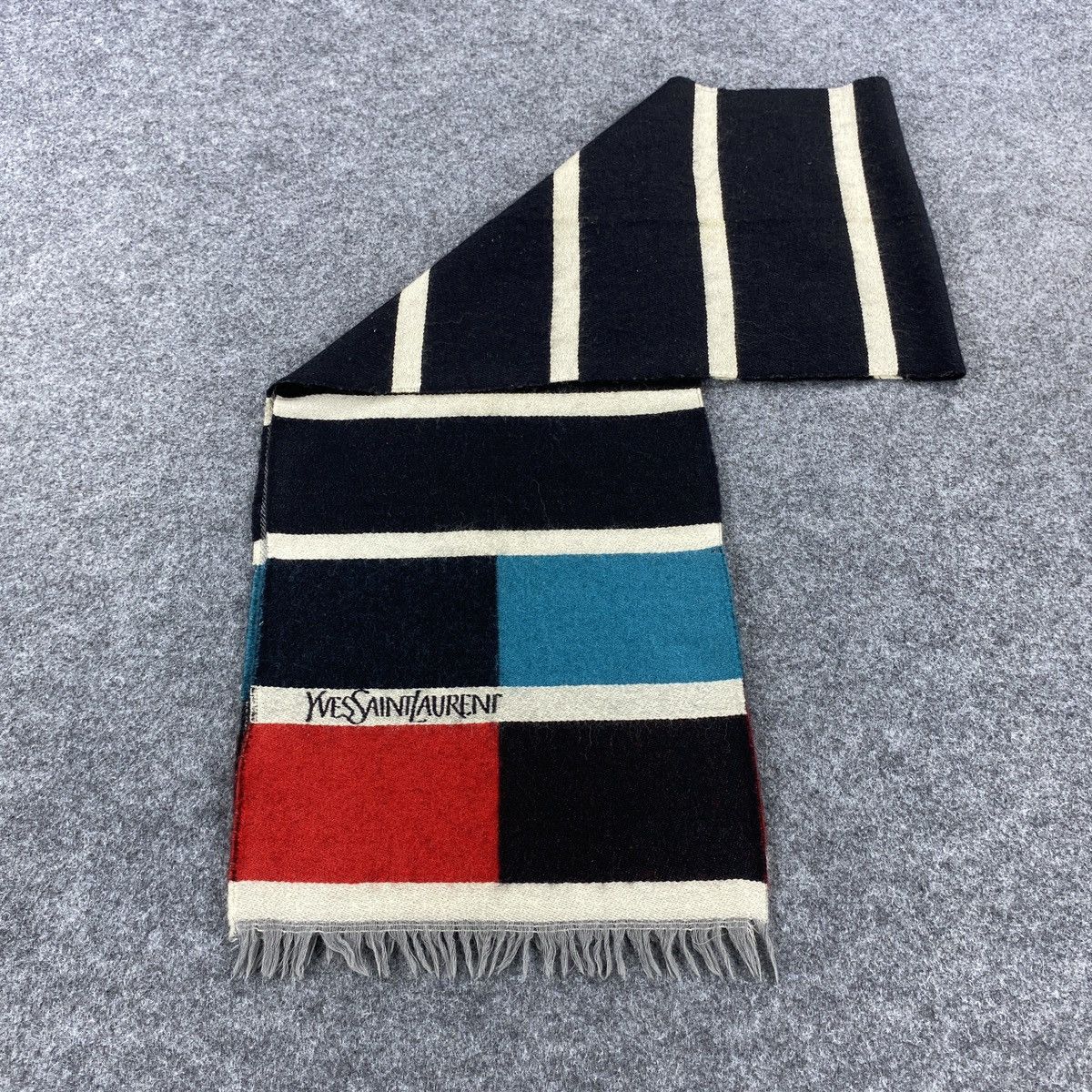 Vintage × Yves Saint Laurent Yves Saint Laurent Scarf # Muffler # Neckwear # D590 Size ONE SIZE - 6 Thumbnail