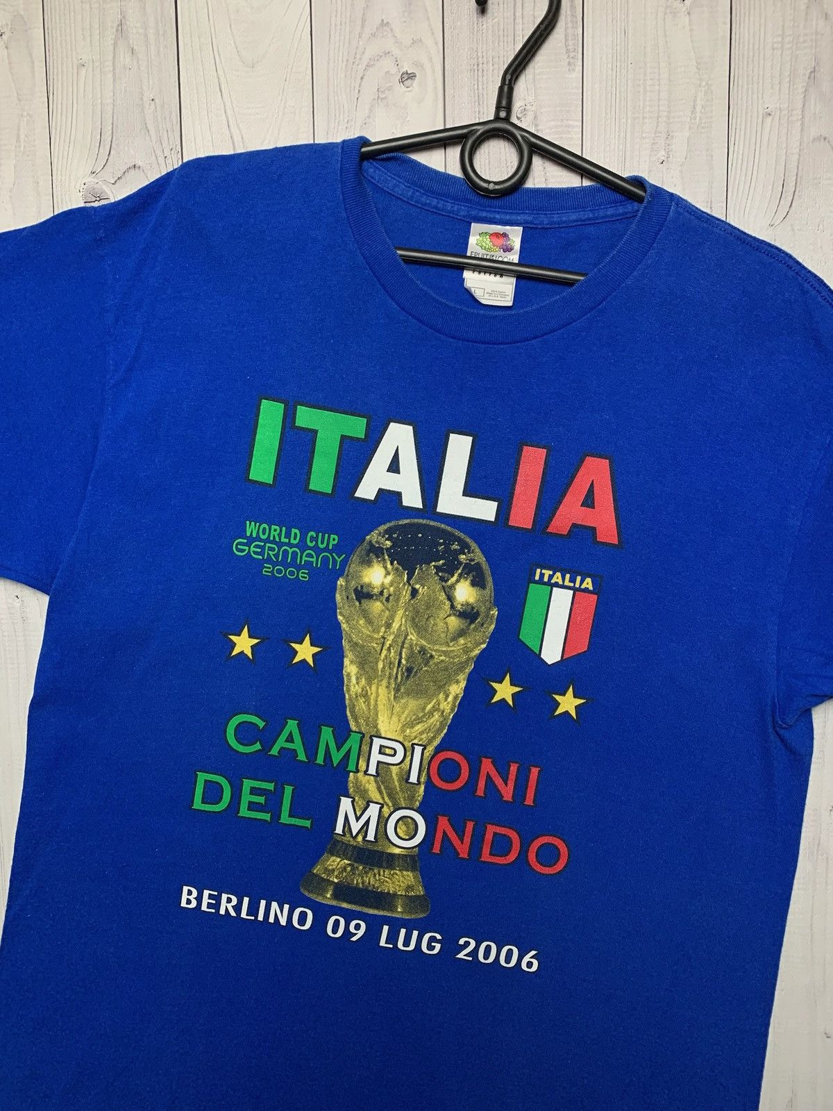 Vintage Vintage Italia champions World Cup soccer tee 2006 size-L Size US L / EU 52-54 / 3 - 2 Thumbnail