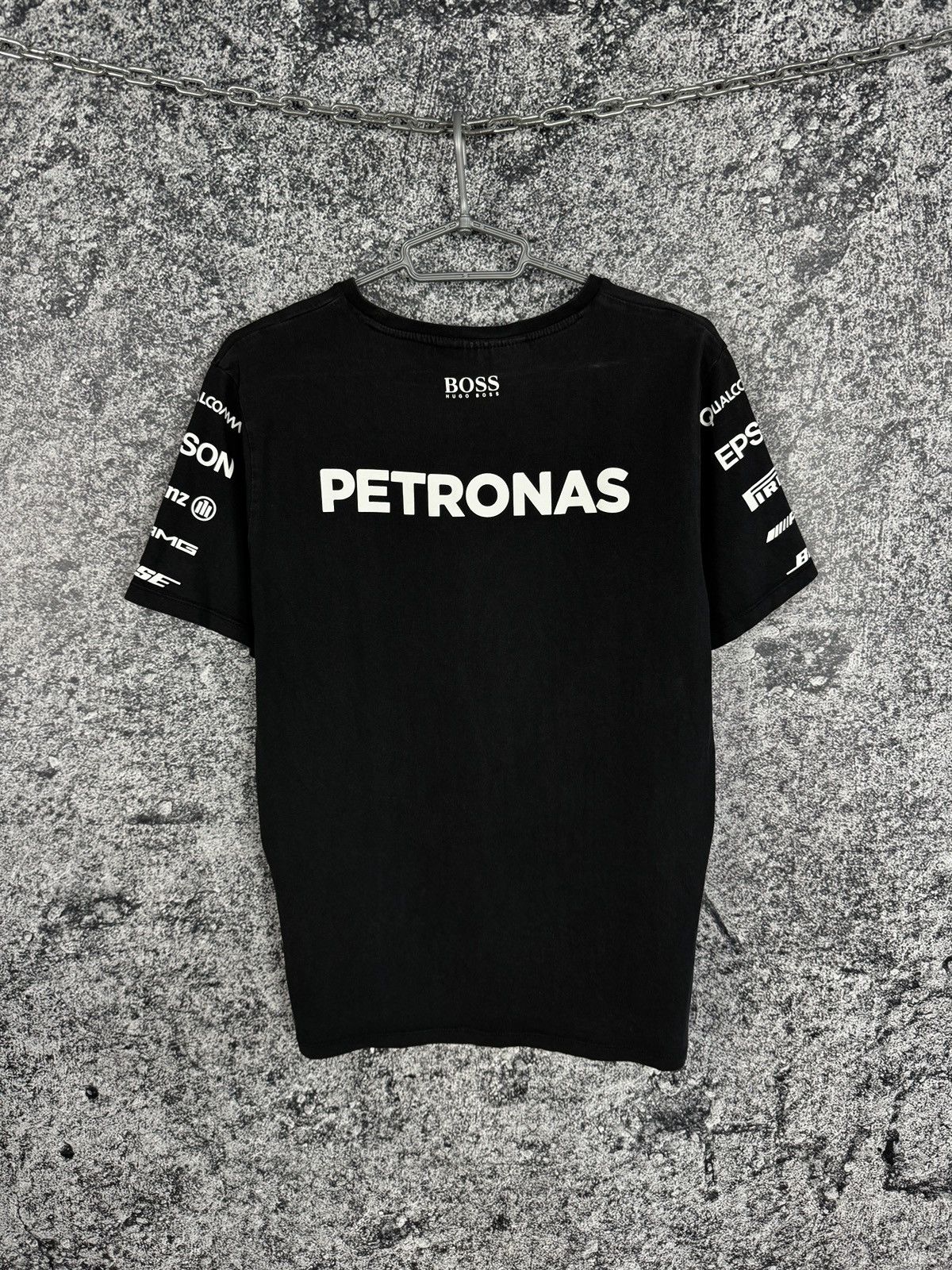 Formula 1 Men’s Mercedes Benz Petronas Racing T-Shirt Formula 1 Size L Size US L / EU 52-54 / 3 - 11 Thumbnail