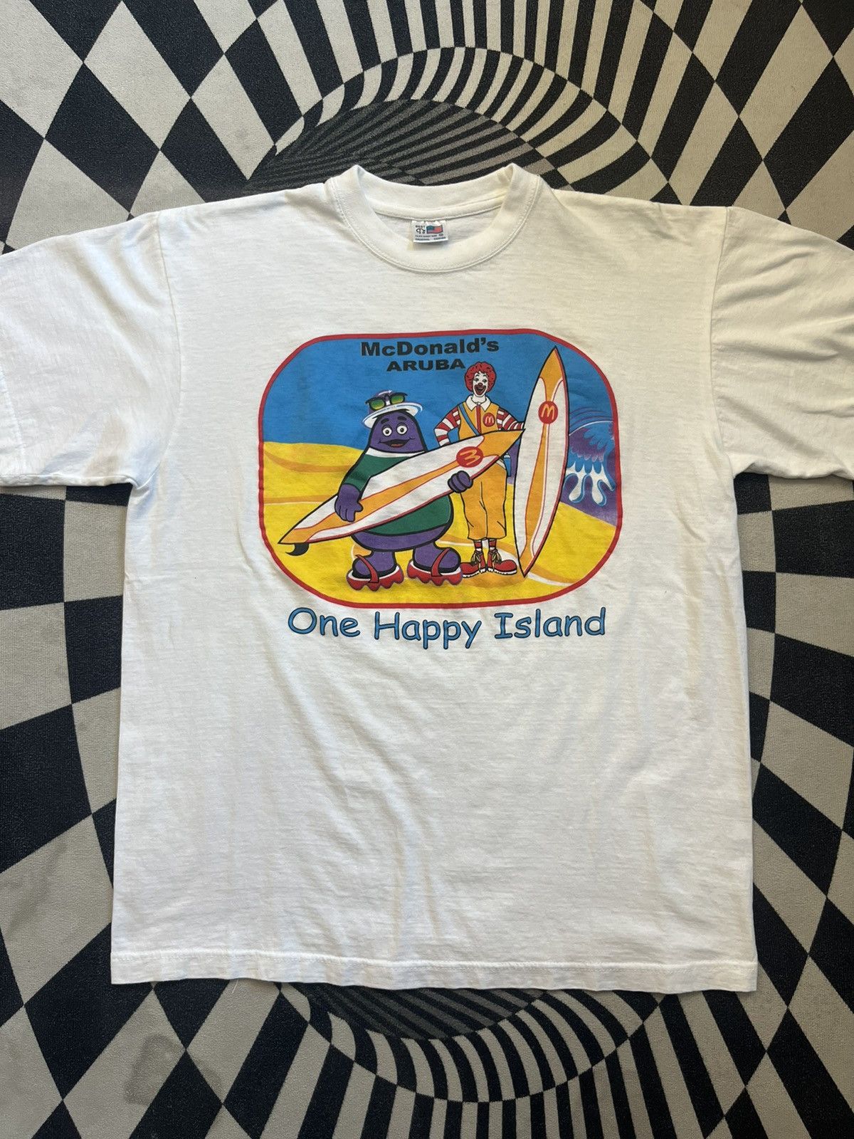 Arts & Science Vintage McDonald’s One Happy Island 90’s Tshirt Size US L / EU 52-54 / 3 - 4 Thumbnail