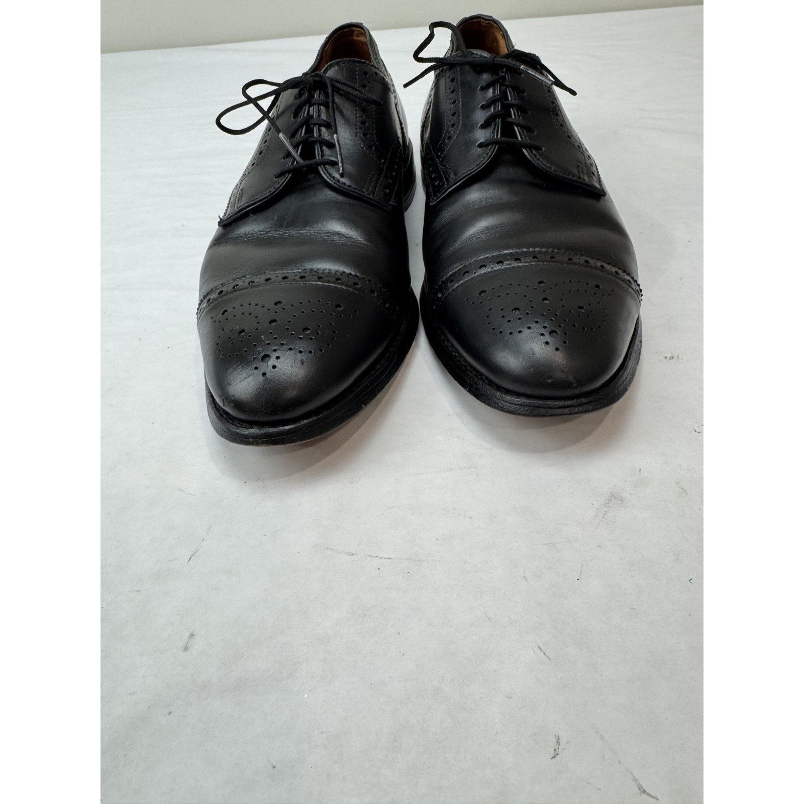 Allen Edmonds Allen Edmonds Sanford Oxford Black Leather Dress Shoe 10.5 B Size US 10.5 / EU 43-44 - 8 Thumbnail