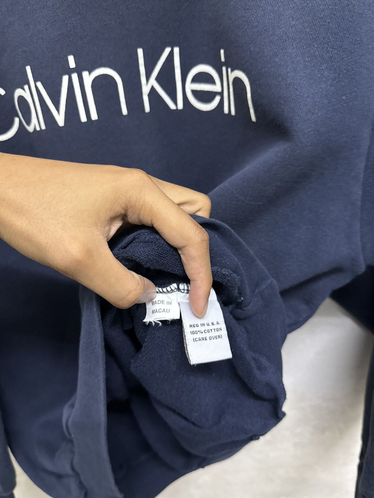 Calvin Klein Vintage Calvin Klein Spell Out Sweatshirt Size US M / EU 48-50 / 2 - 5 Thumbnail
