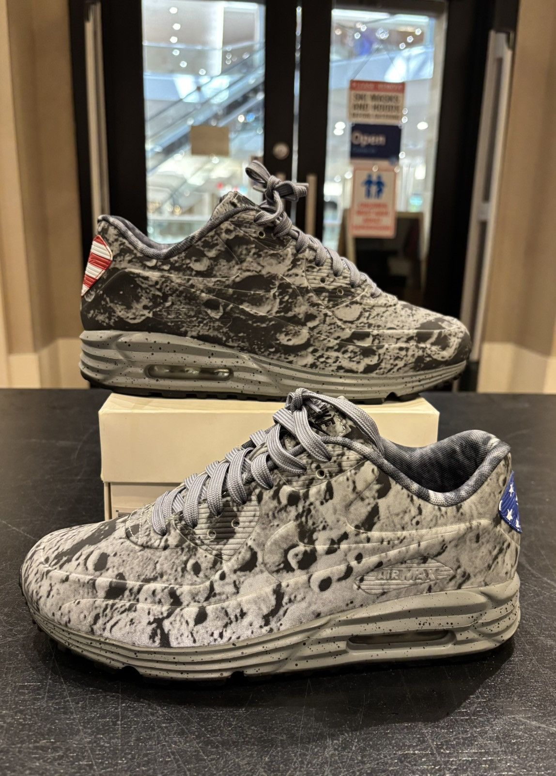 Nike Air Max Lunar90 SP ‘Moon Landing’ Size US 7.5 / EU 40-41 - 1 Thumbnail