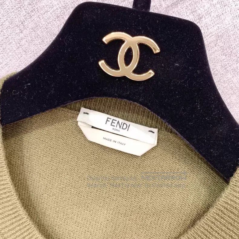 Fendi Fendi Bicolor Knit Short Sleeve T-Shirt Size XS / US 0-2 / IT 36-38 - 3 Thumbnail