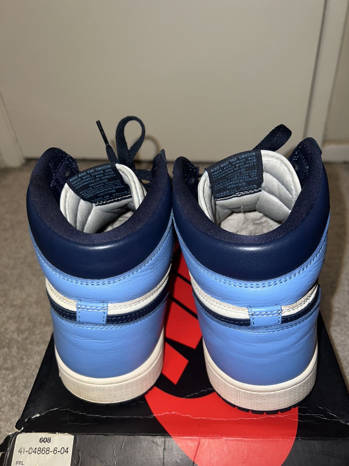 Jordan Brand Jordan 1 High Obsidian Size US 8.5 / EU 41-42 - 4 Thumbnail
