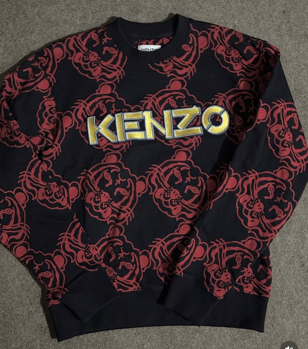 Kenzo Kenzo year of the tiger Size US S / EU 44-46 / 1 - 1 Preview