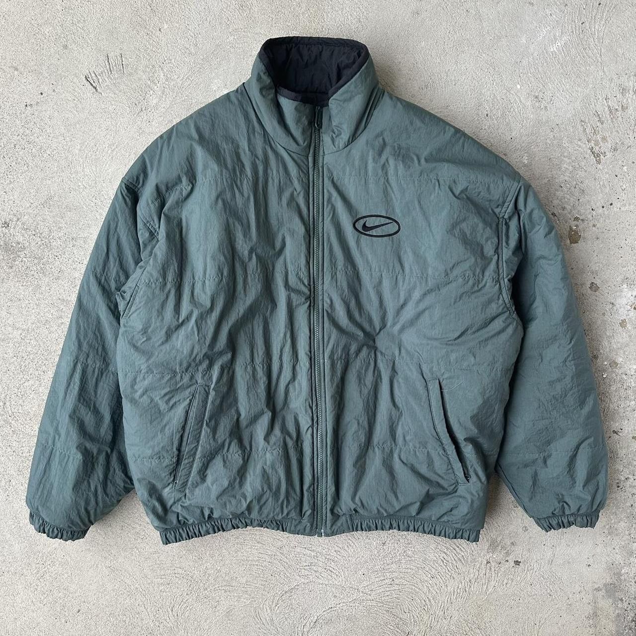 image of Vintage 90's Nike Reversible Puffer Jacket in Green, Men's (Size Large)