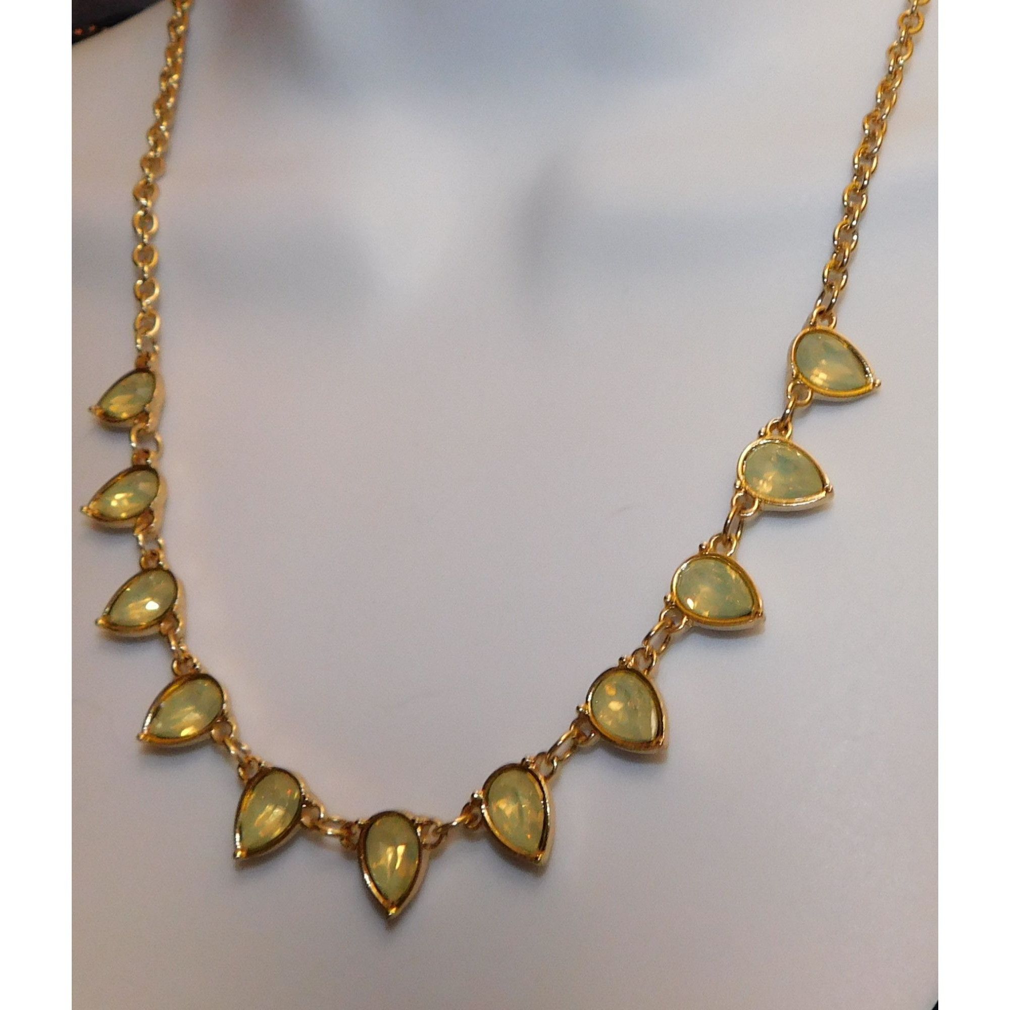Other Green And Gold Teardrop Necklace Size ONE SIZE - 2 Thumbnail