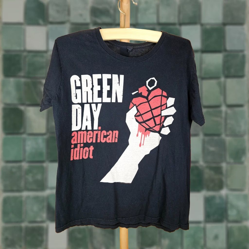 Vintage VINTAGE GREEN DAY AMERICAN IDIOT BLACK T-SHIRT SZ LARGE Shirt Mens 2010 Size US L / EU 52-54 / 3 - 1 Thumbnail