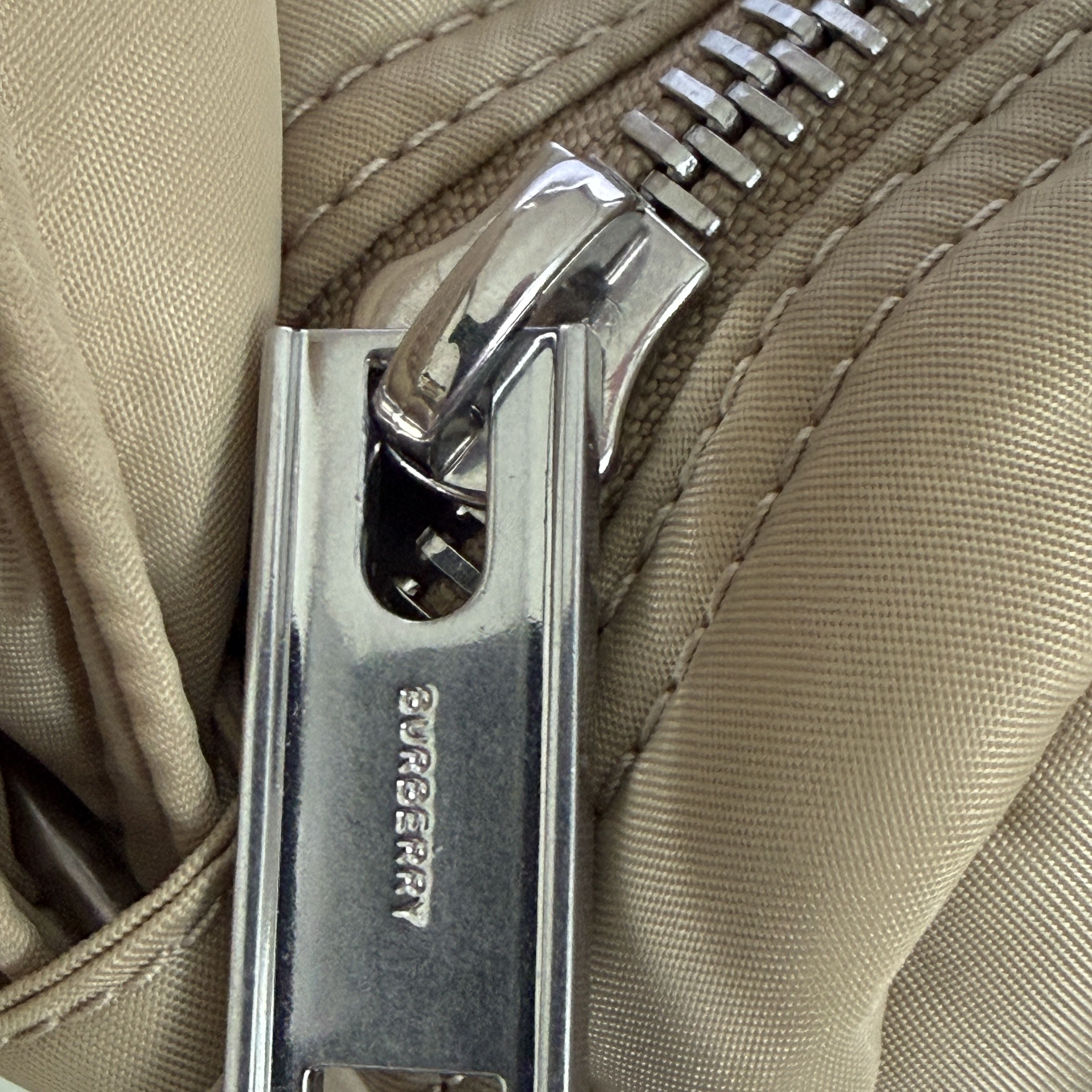 Burberry Burberry Warner Nylon Crossbody Bag 81044931 Camera Bag New Size ONE SIZE - 7 Thumbnail