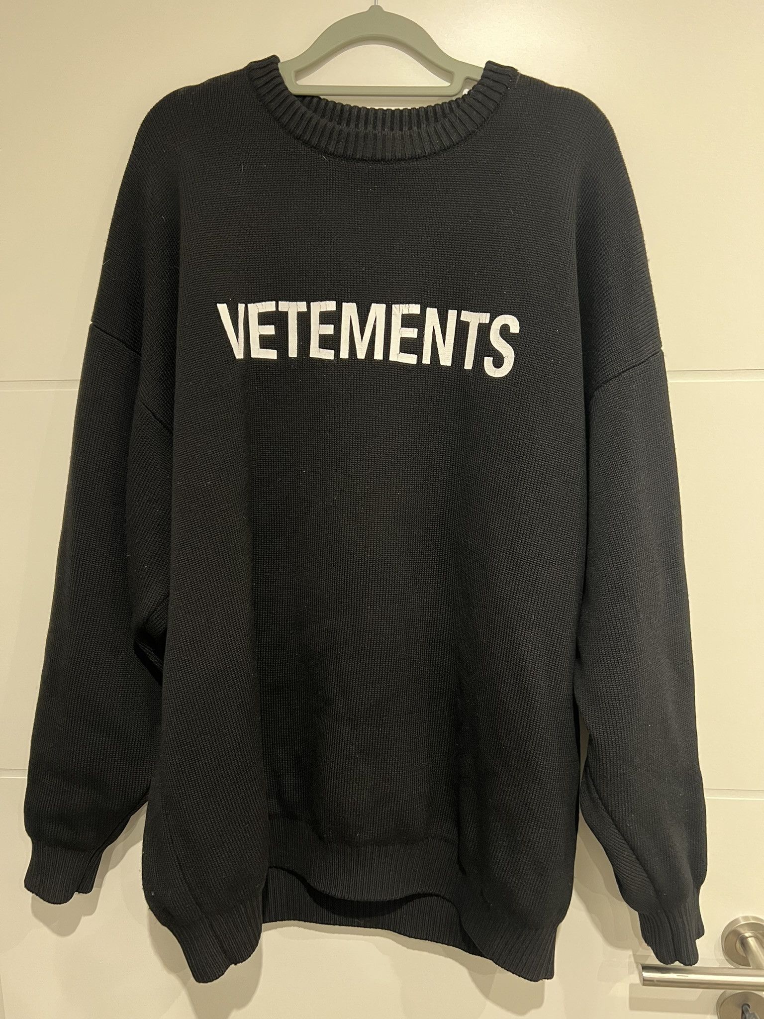 Vetements Intarsia Logo Knit Sweater - 100% Extra Fine Merino Wool Size US M / EU 48-50 / 2 - 1 Thumbnail