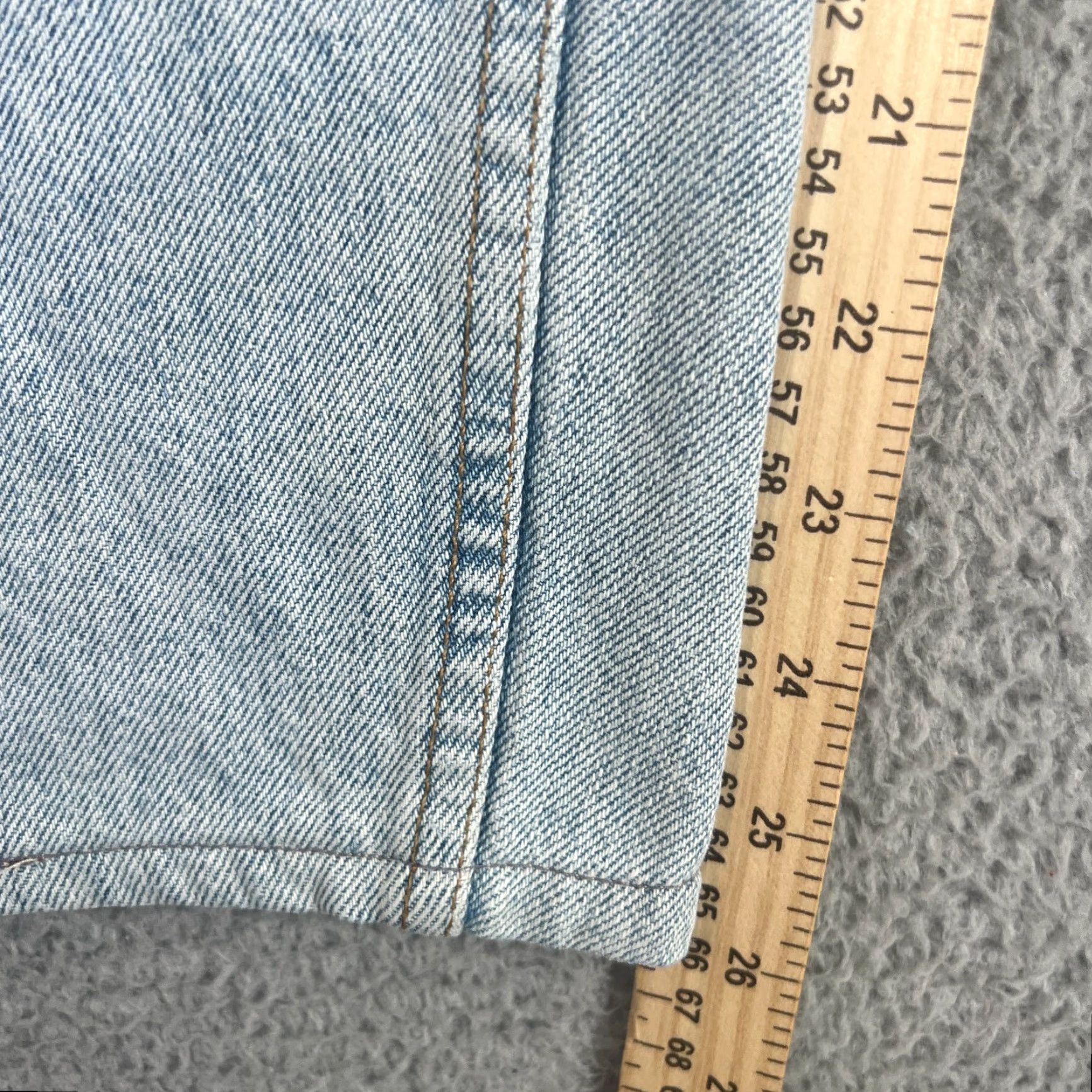 Tommy Hilfiger VINTAGE Tommy Hilfiger Jeans 31x26 Blue Relaxed Tapered Light Wash Denim Mens Size US 31 - 4 Thumbnail