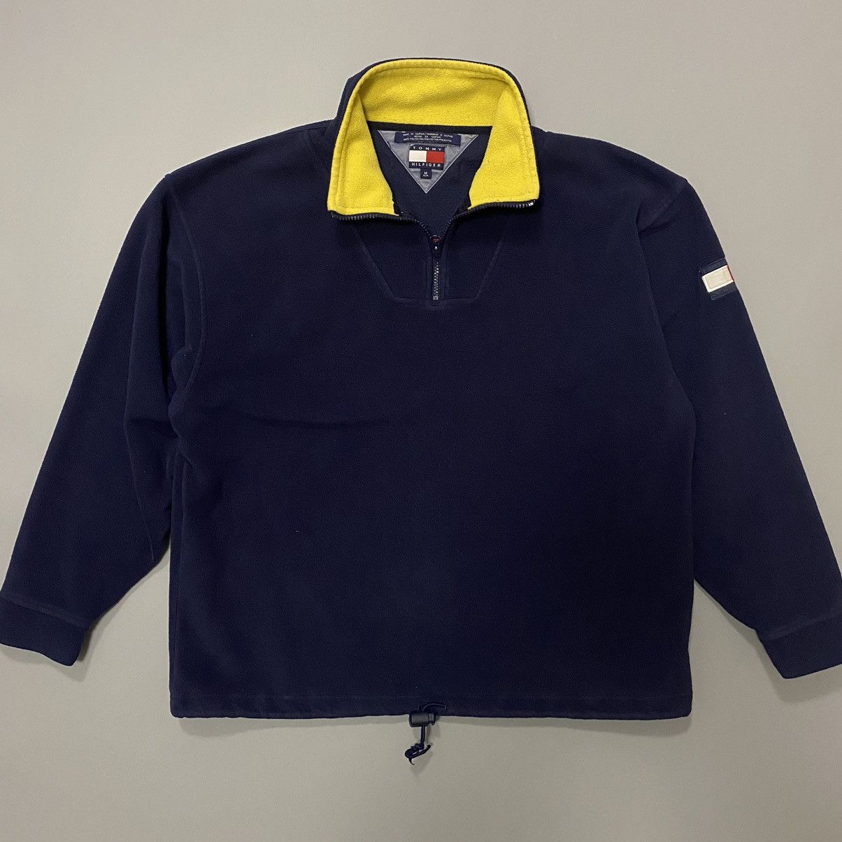 Tommy Hilfiger Tommy Hilfiger Vintage Blue Big Logo Fleece Size Mens M Size US M / EU 48-50 / 2 - 1 Thumbnail