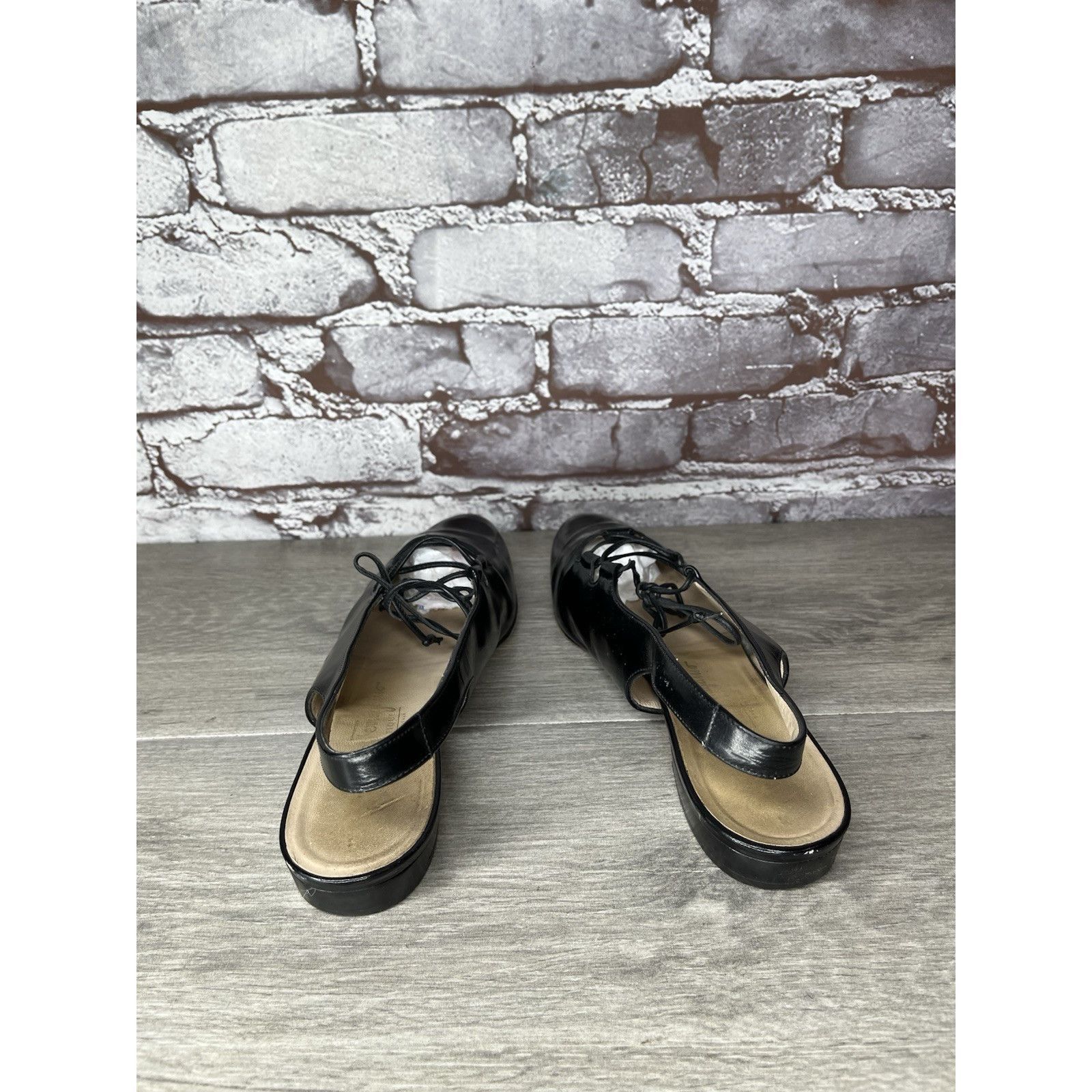 Salvatore Ferragamo Salvatore Ferragamo Boutique Black Patent Leather Pumps Shoe Size US 9 / IT 39 - 11 Thumbnail
