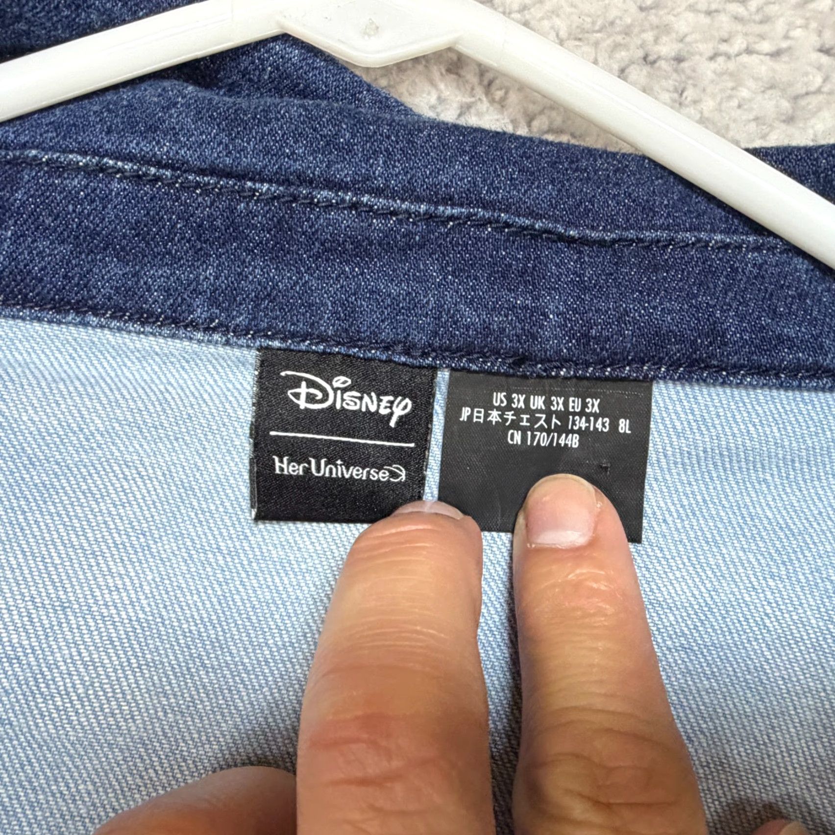 Disney Disney Parks x Her Universe Mickey Mouse Denim Jean Jacket Women’s Size 3X Jeans Jacket Blue 90s Cartoon Logo Pockets Womens Men? Size 40" / US 18 - 6 Thumbnail