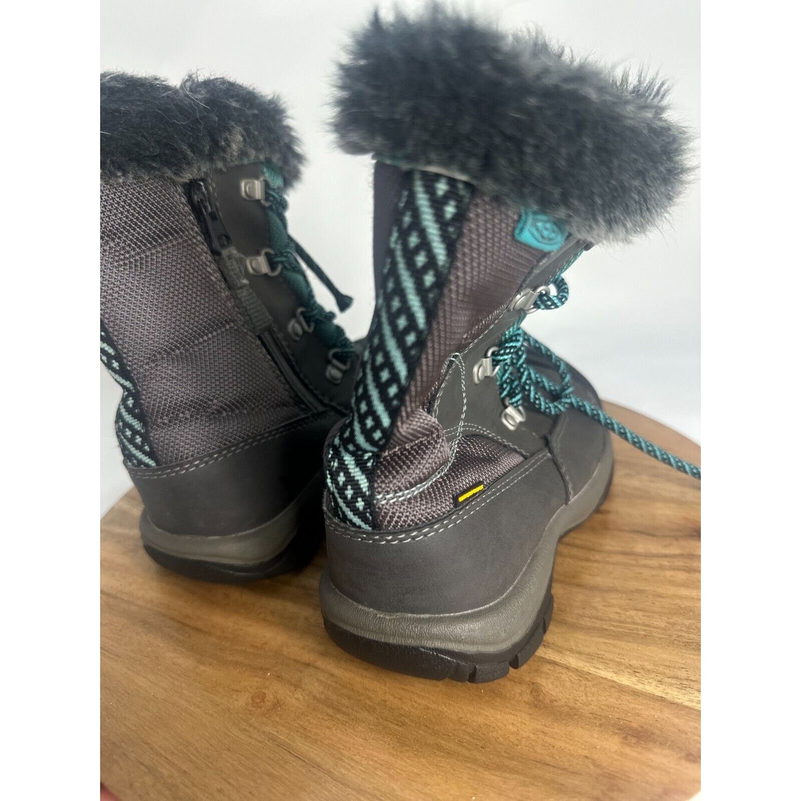 KEEN Keen Boots Size 11 Youth Winter Faux Fur Lined Speed Lace Size US 11 / IT 41 - 7 Thumbnail