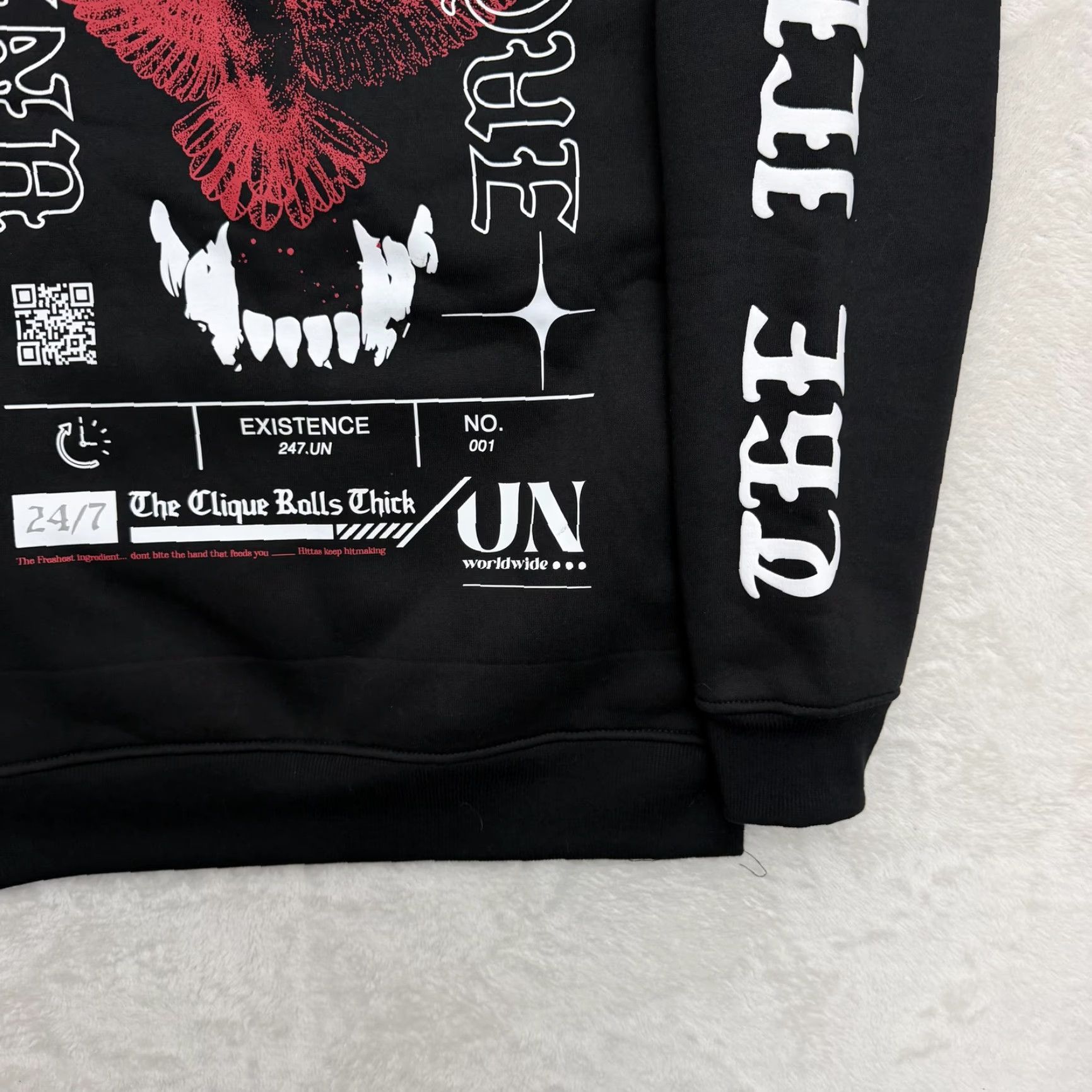Vintage VINTAGEN/A UNDRTD Sweater Hoodie Small Black Vampire Graphic Pullover Fleece Gothic Size US S / EU 44-46 / 1 - 4 Thumbnail