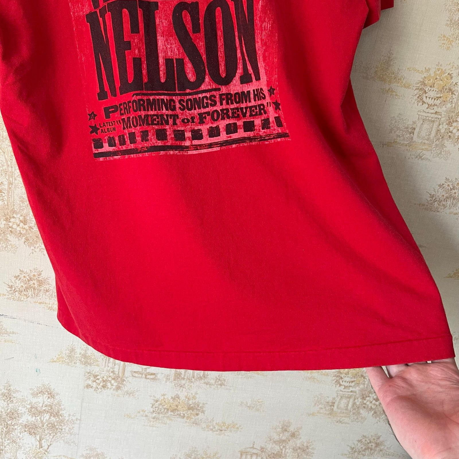 Vintage Vintage 00s Willie Nelson Tee | Honky Tonk Hero | Size L Size US L / EU 52-54 / 3 - 12 Thumbnail