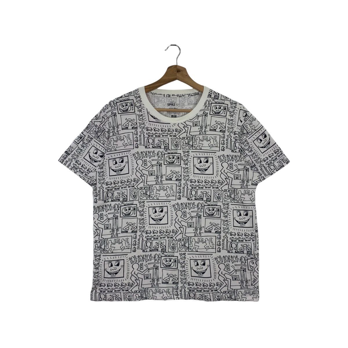 Keith Haring × Uniqlo KEITH HARING x UNIQLO 2016 MOMA Over Print Art Tee Shirt Size L / US 10 / IT 46 - 1 Thumbnail