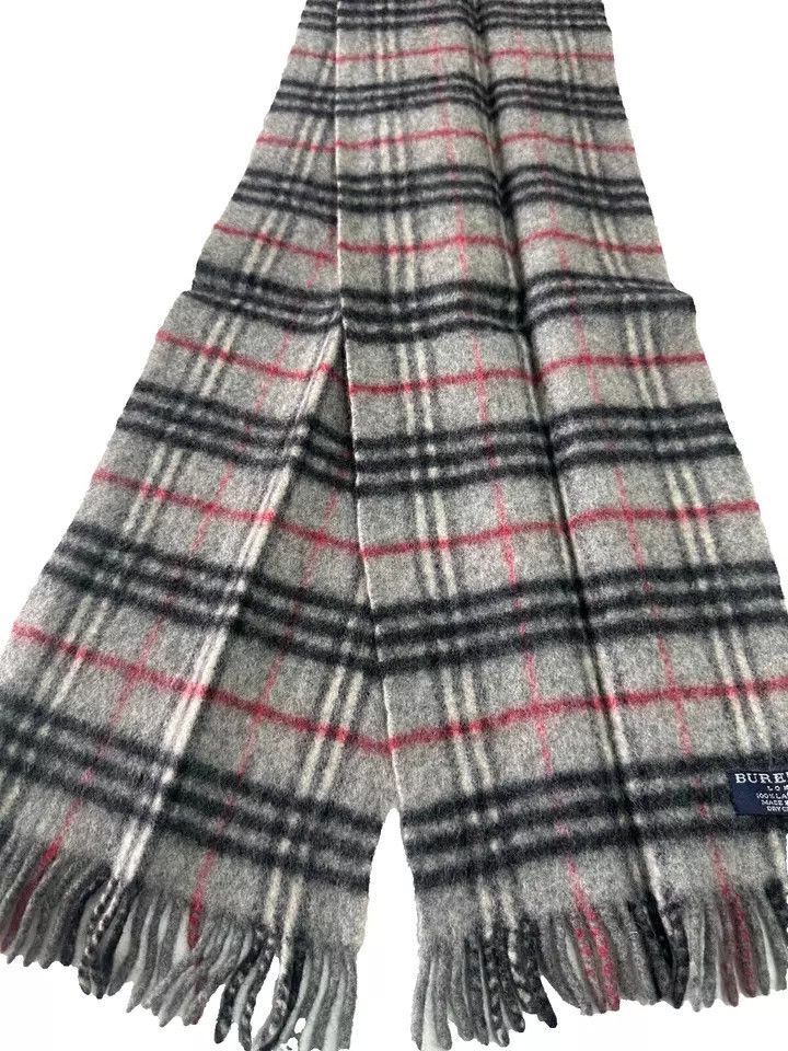 Burberry Burberry Classic Check Grey 100% Lambswool Unisex Scarf Size ONE SIZE - 3 Thumbnail