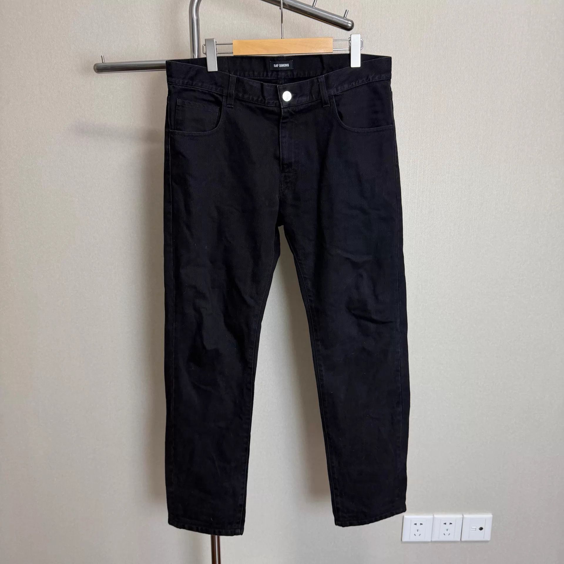 Raf Simons Raf Simons 17SS Black Jeans Size 34 Size US 34 / EU 50 - 1 Thumbnail