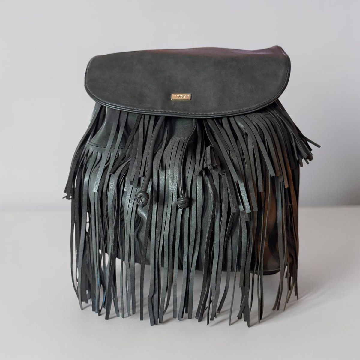 Other Expressions NYC gray vegan leather fringe backpack bag Size ONE SIZE - 2 Thumbnail