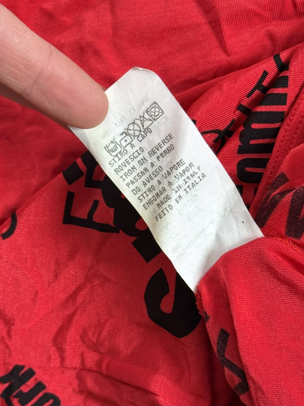 Designer × Moschino × Vintage Moschino Jeans I46/US12/GB16 all printed tee Avantgarde top Size XL / US 12-14 / IT 48-50 - 7 Thumbnail