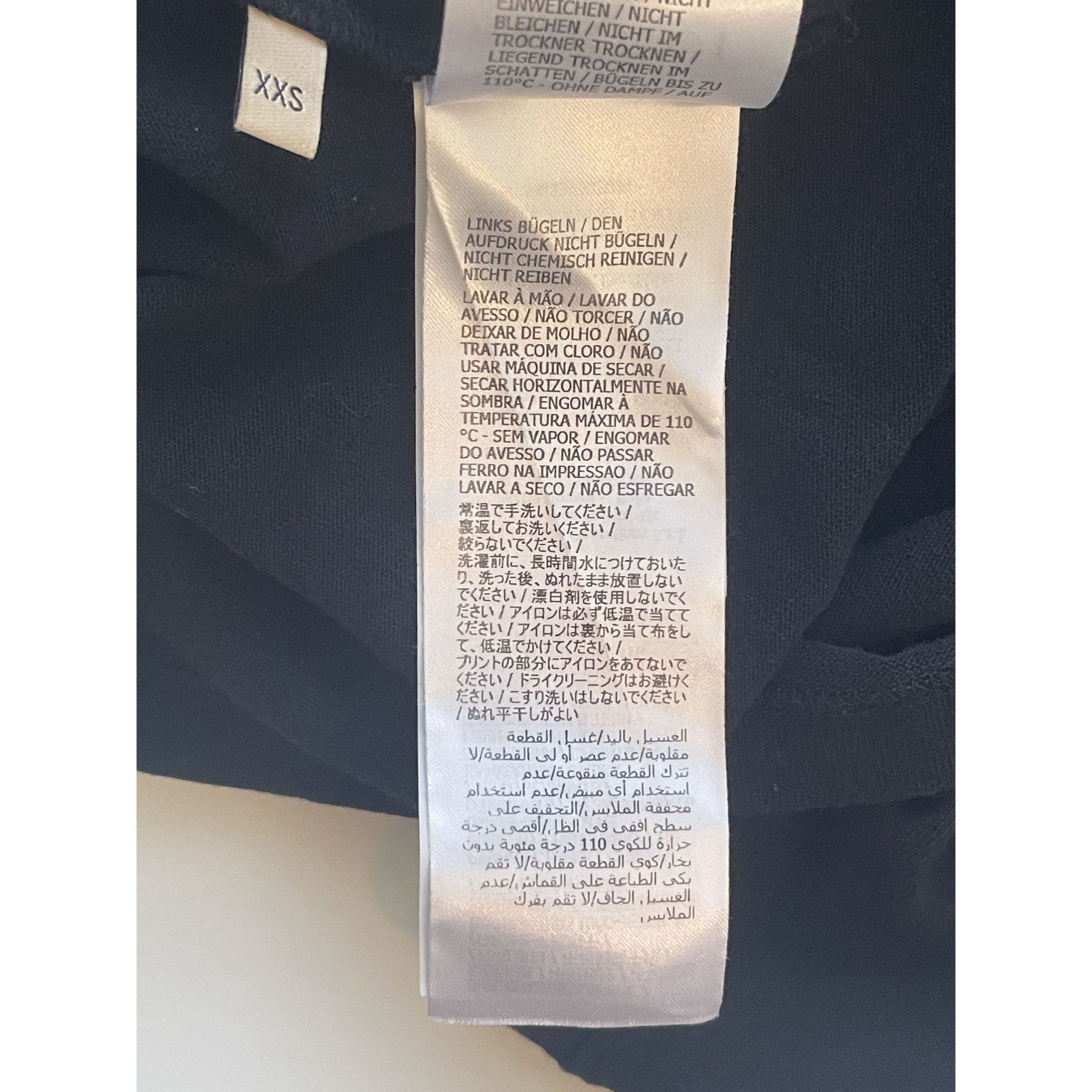 Gucci Gucci Black T-Shirt Rainbow Logo "Prodiges DAmor" Design XXS Size XXS / US 00 / IT 34 - 7 Thumbnail