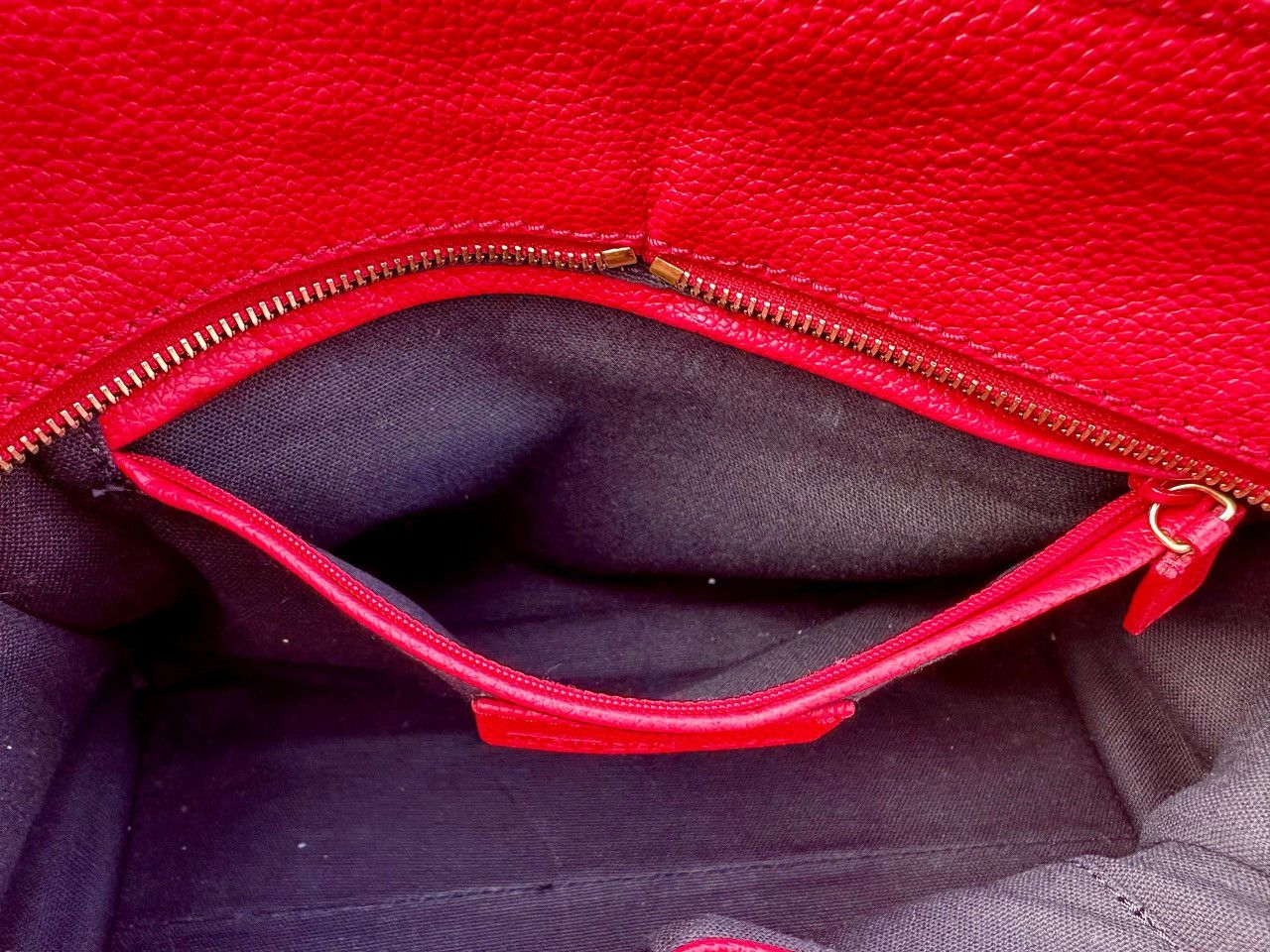 Alexander McQueen Authentic Alexander McQueen Pebbled Leather Tote Bag Size ONE SIZE - 6 Thumbnail