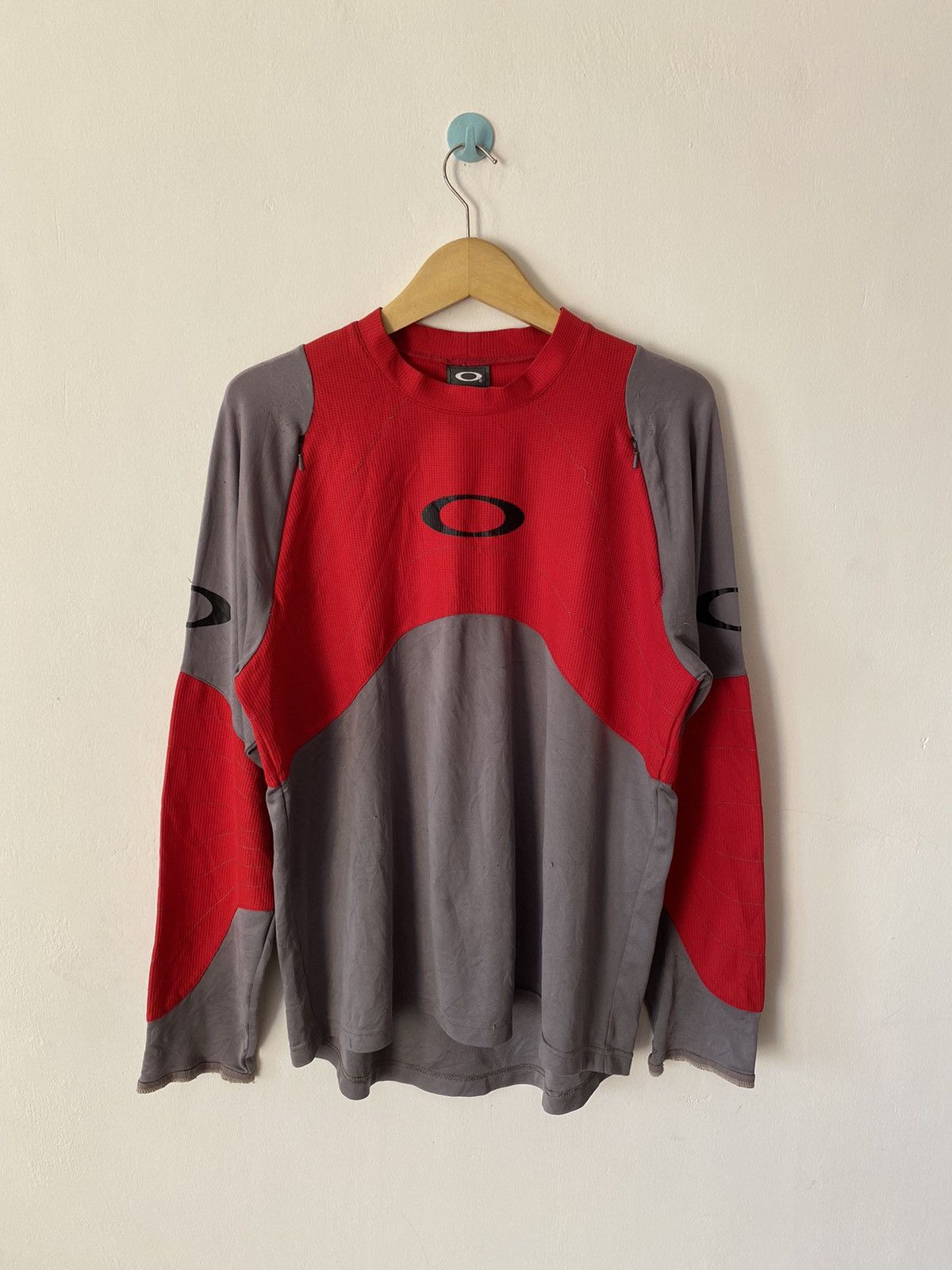 Oakley Vintage OAKLEY Center Logo Long Sleeve Size US L / EU 52-54 / 3 - 1 Thumbnail