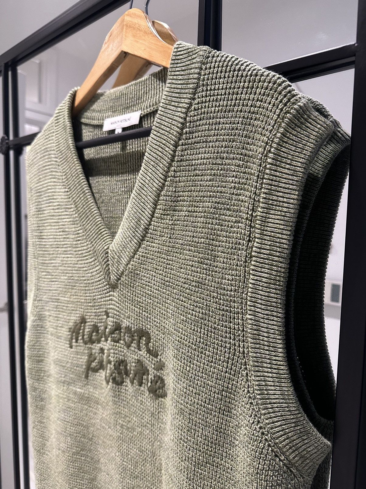 Maison Kitsune Maison Kitsune Oversized Knit Vest Size US L / EU 52-54 / 3 - 2 Thumbnail