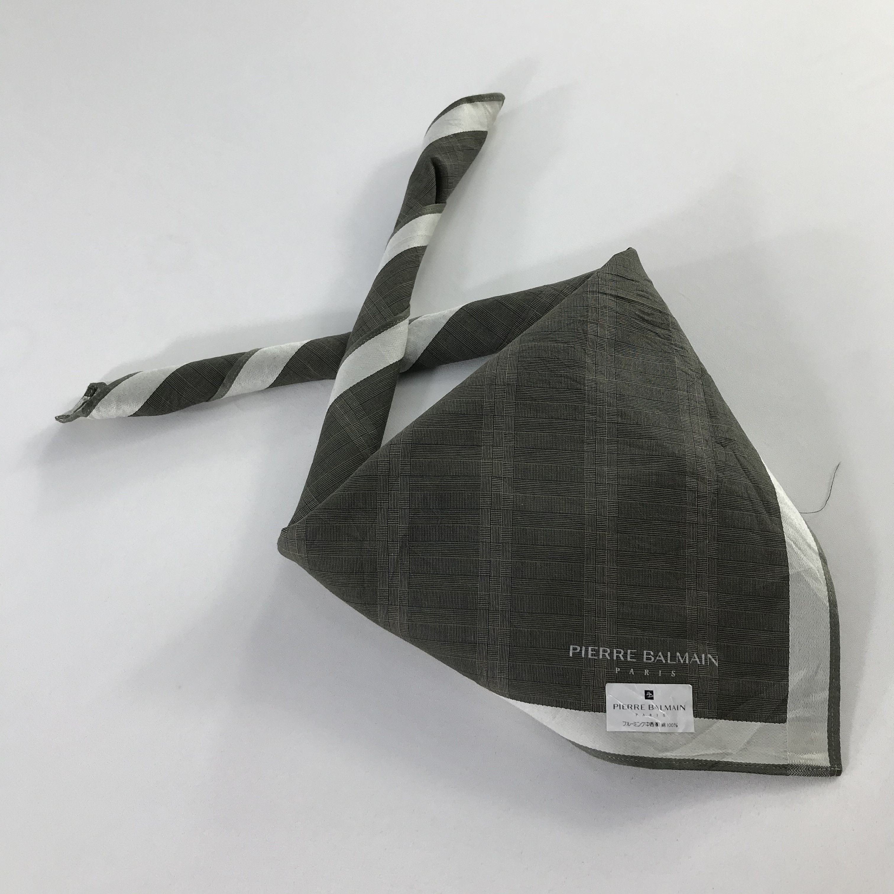 Pierre Balmain × Vintage Pierre Balmain Bandana / Handkerchief / Neckerchief - S876 Size ONE SIZE - 4 Thumbnail