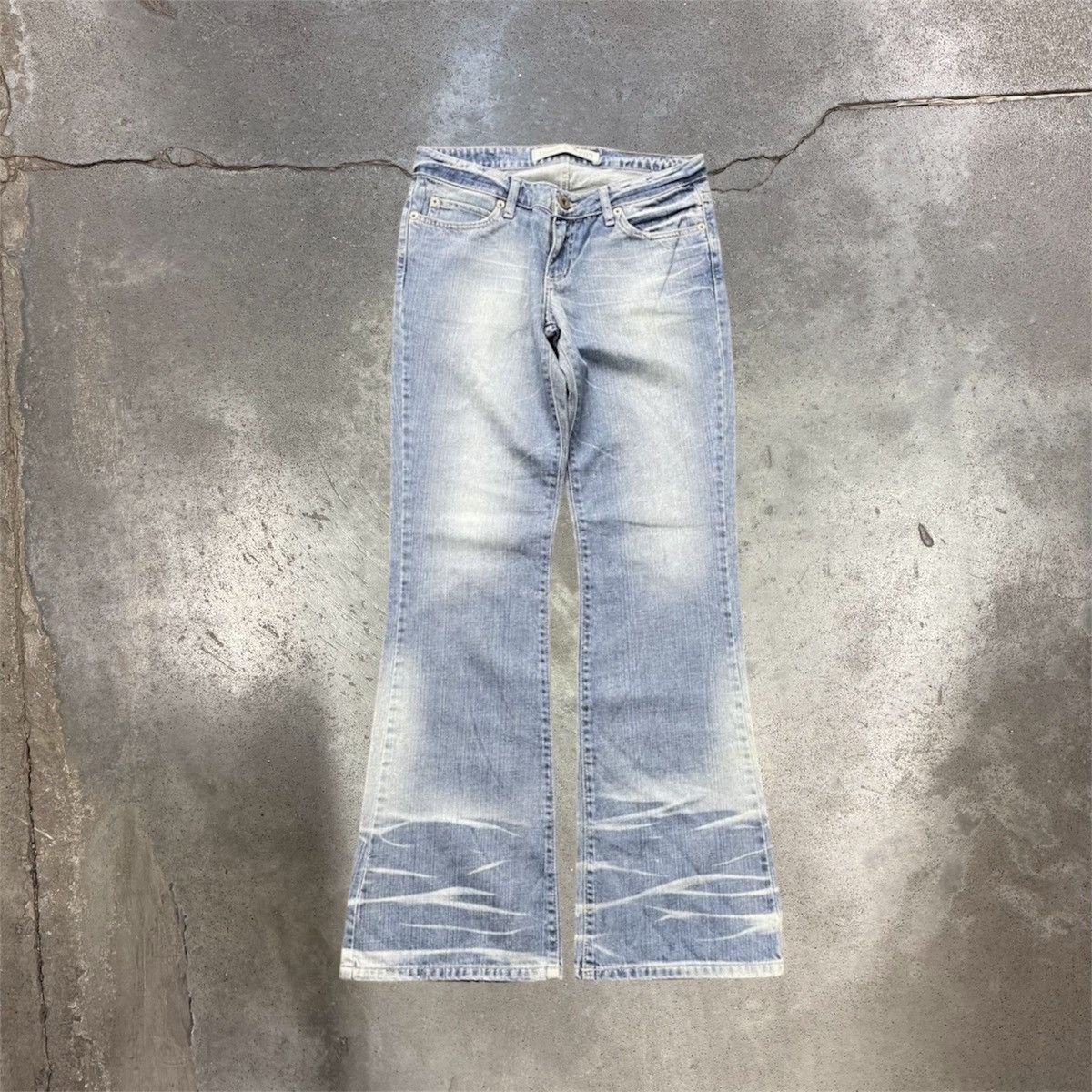 Vintage Vintage Y2K Baggy Flared Jeans Sun Faded Skate Aesthetic Size 34" / US 12 / IT 48 - 1 Thumbnail