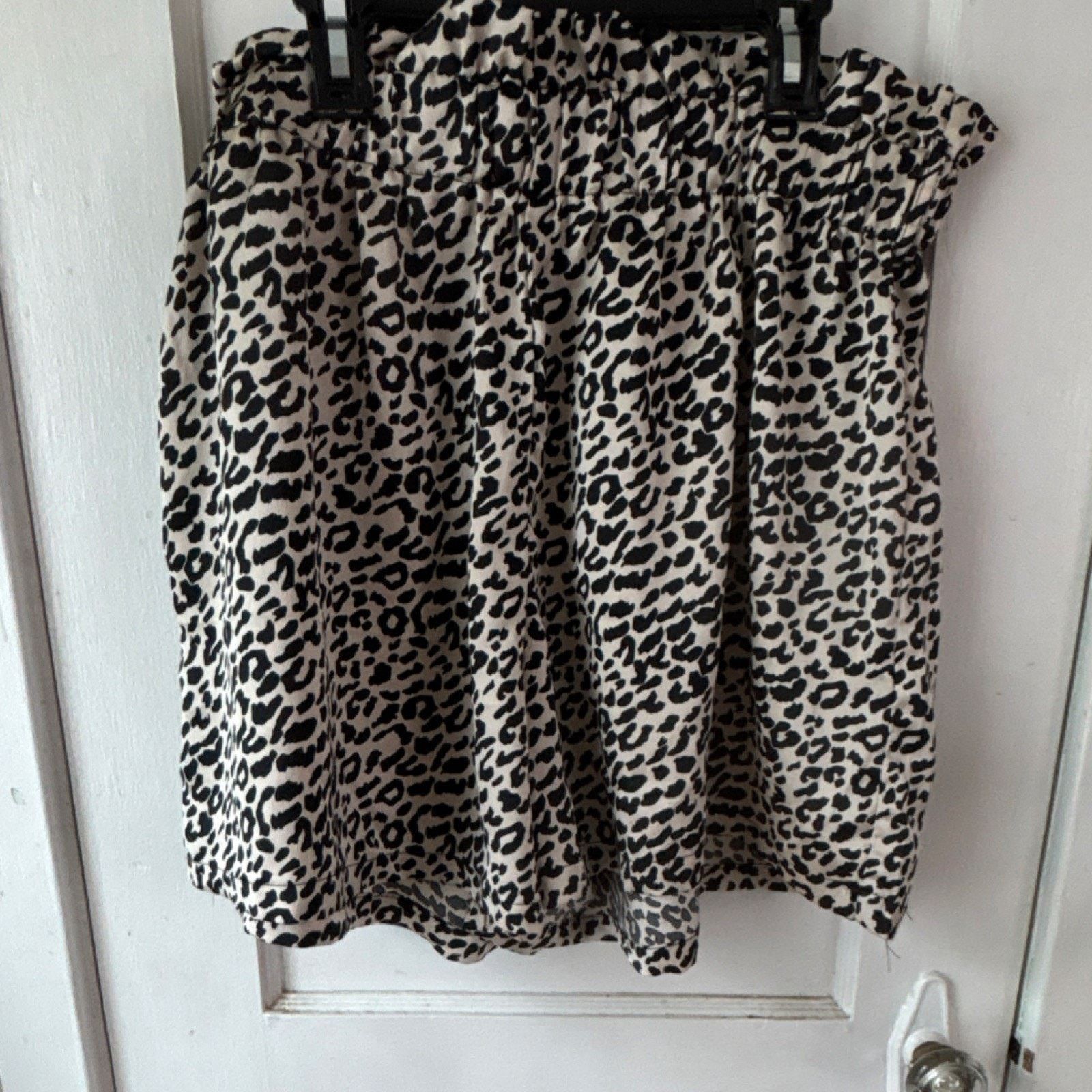Shein SheIn Leopard Print Short A-Line Shorts 2XL Size 42" / US 20 - 1 Thumbnail