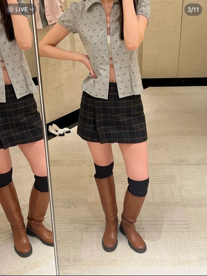 Chanel Chanel 24p gray logo diamond buckle shirt Size XXS / US 00 / IT 34 - 6 Thumbnail