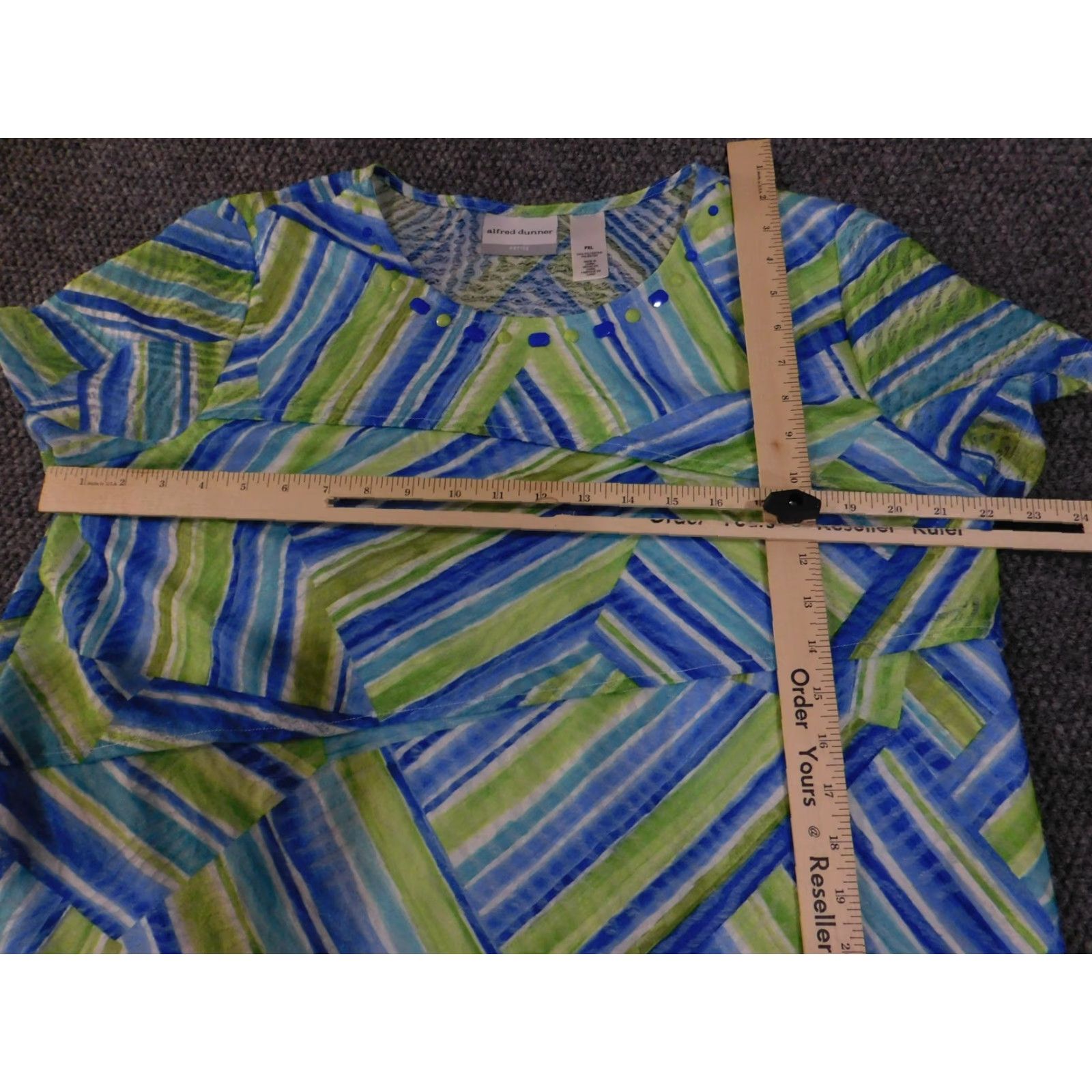 Vintage Alfred Dunner Shirt Womens PXL Blue Green Stripe Print Short Sleeve Beaded Neckline Petite Blouse Size XL / US 12-14 / IT 48-50 - 6 Thumbnail