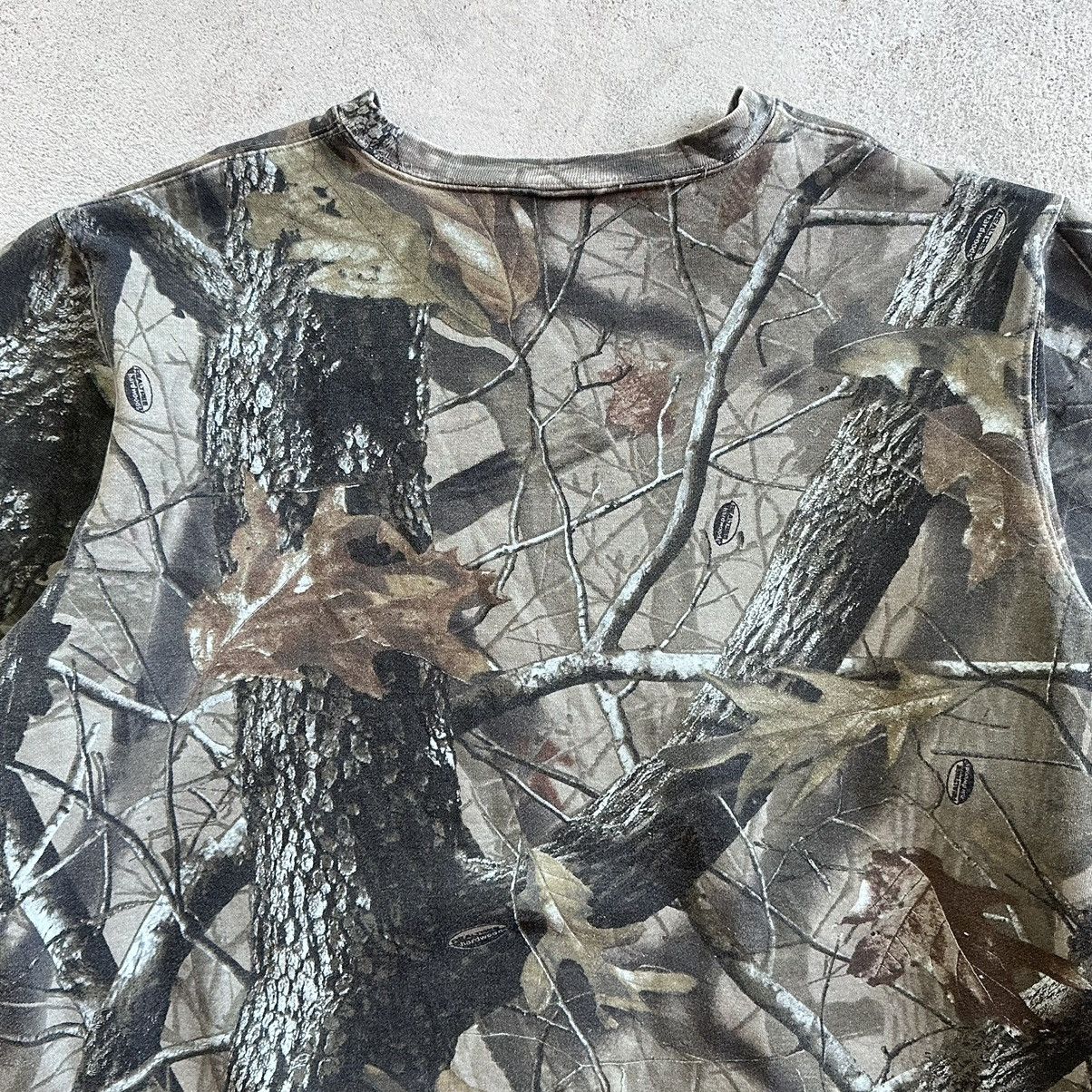 Carhartt × Vintage 10/10 Vintage Y2K Carhartt Style Realtree Camo Crewneck Size US XL / EU 56 / 4 - 8 Thumbnail