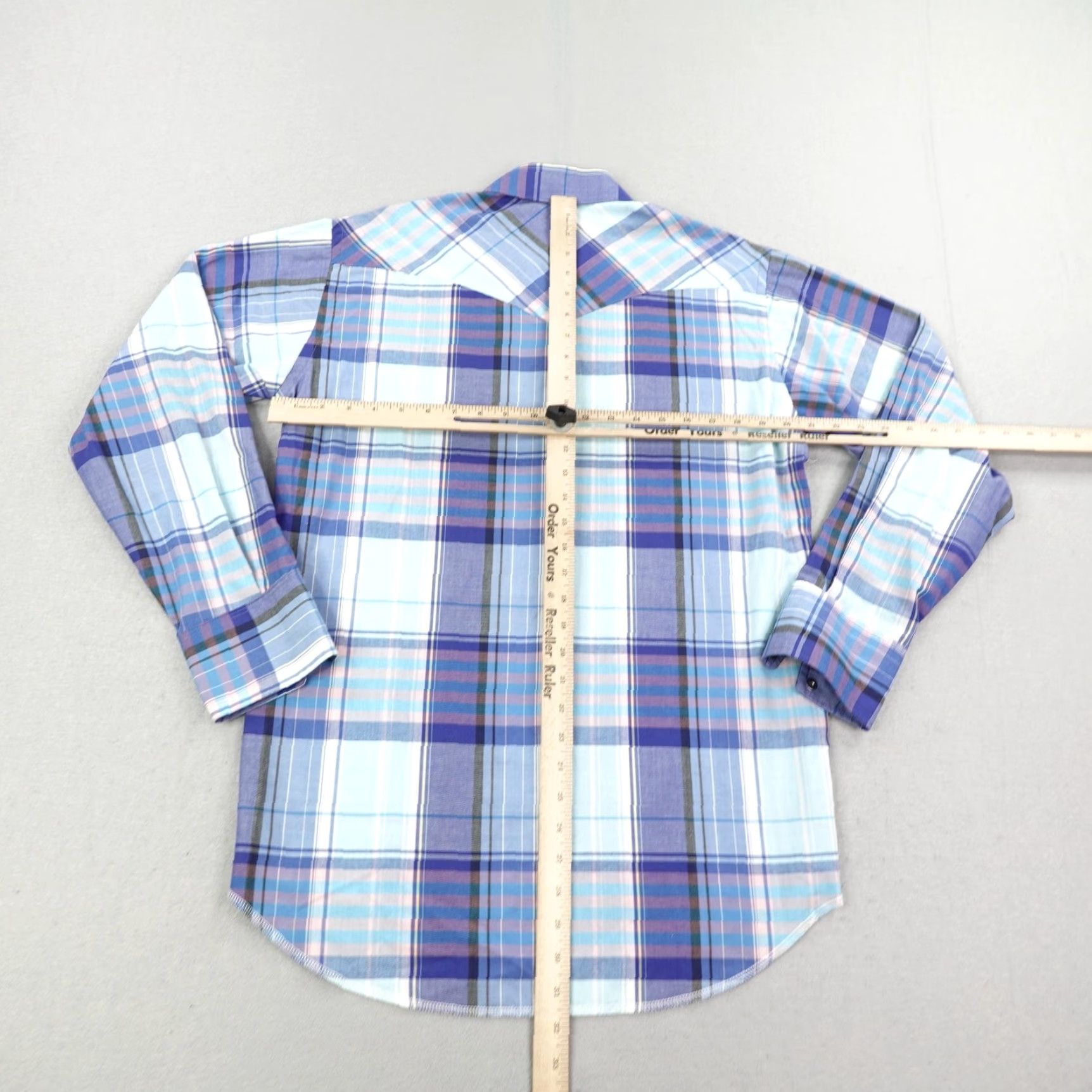 Wrangler VINTAGE Wrangler Shirt M Blue Cowboy Cut Pearl Snap Western X Long Tails Mens Size US M / EU 48-50 / 2 - 4 Thumbnail