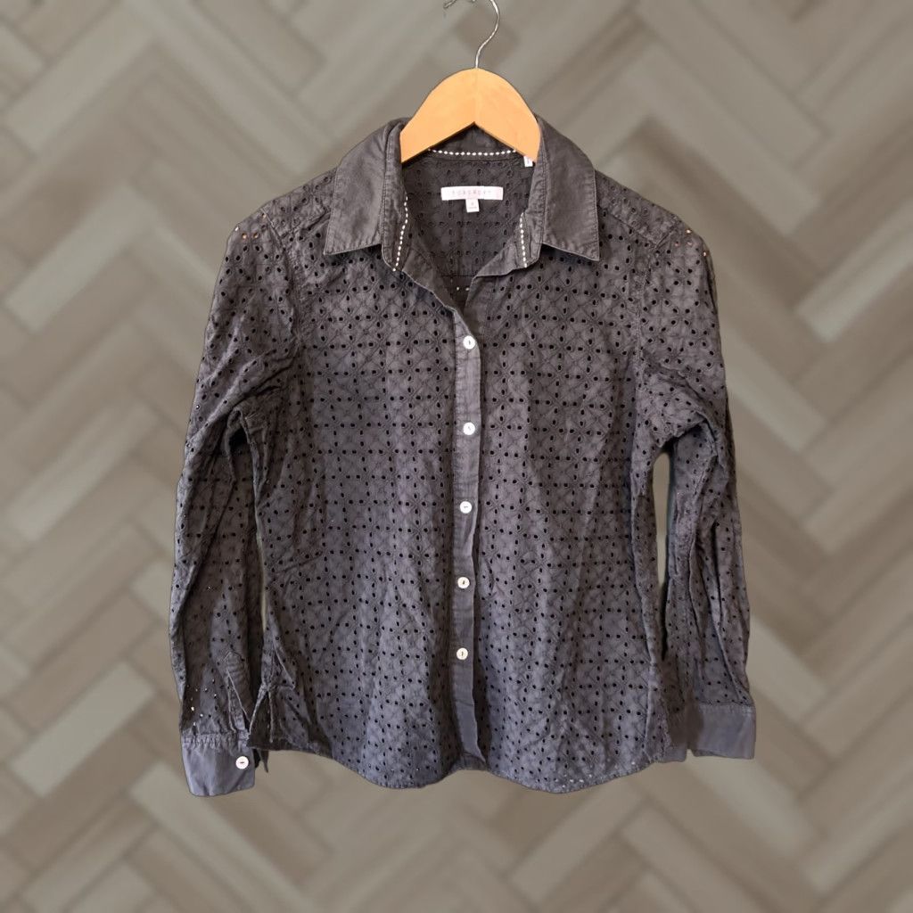 Vintage Foxcroft Shirt Womens 8 Black Button Up Long Sleeve Size M / US 6-8 / IT 42-44 - 1 Thumbnail