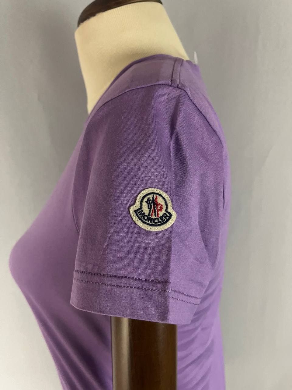 Moncler Moncler Tee T Shirt Purple Size XS / US 0-2 / IT 36-38 - 6 Thumbnail