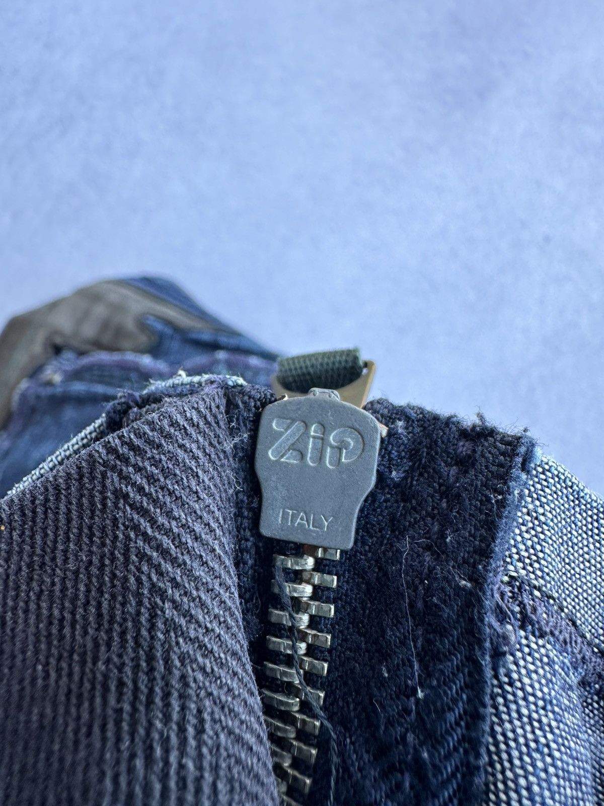 Marithe + Francois Girbaud Vintage Marithe Francois Girbaud Italy Zipper Jeans Size US 26 / EU 42 - 10 Thumbnail