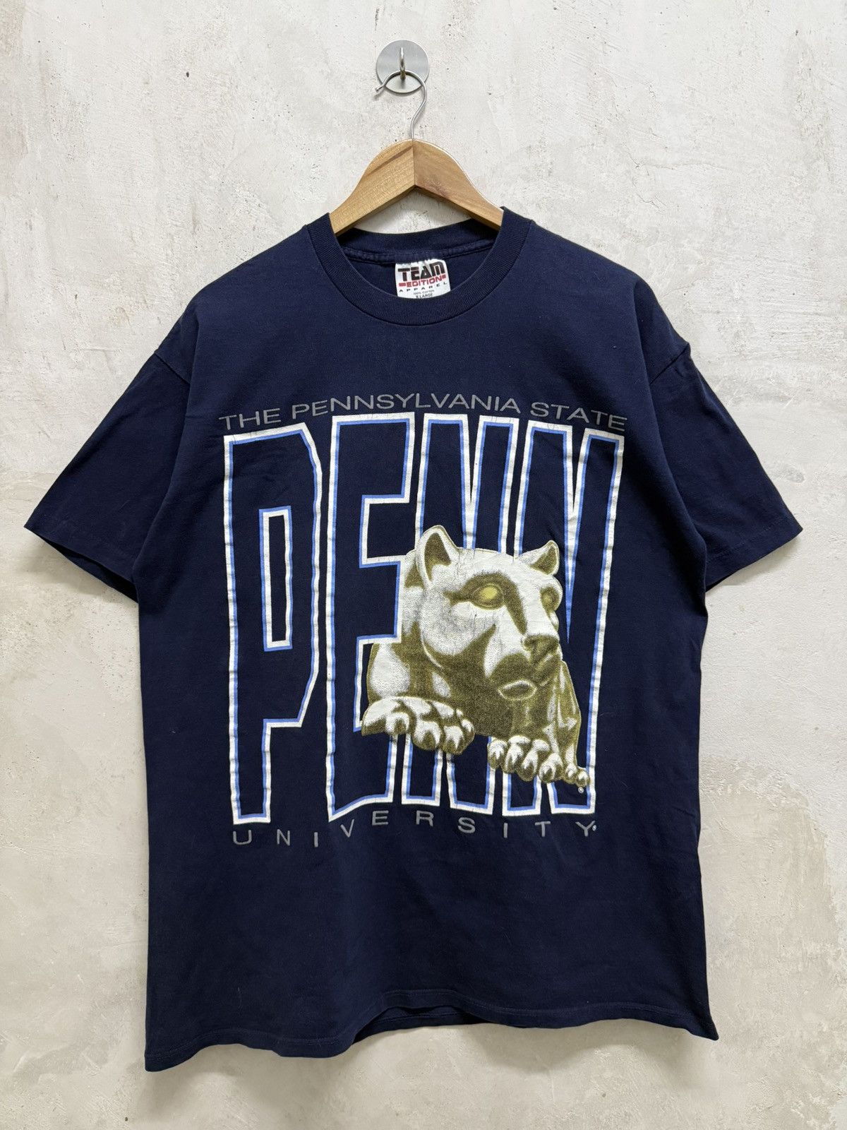 Vintage Vintage University of Pennsylvania “Nittany Lions” Tees Size US XL / EU 56 / 4 - 1 Thumbnail