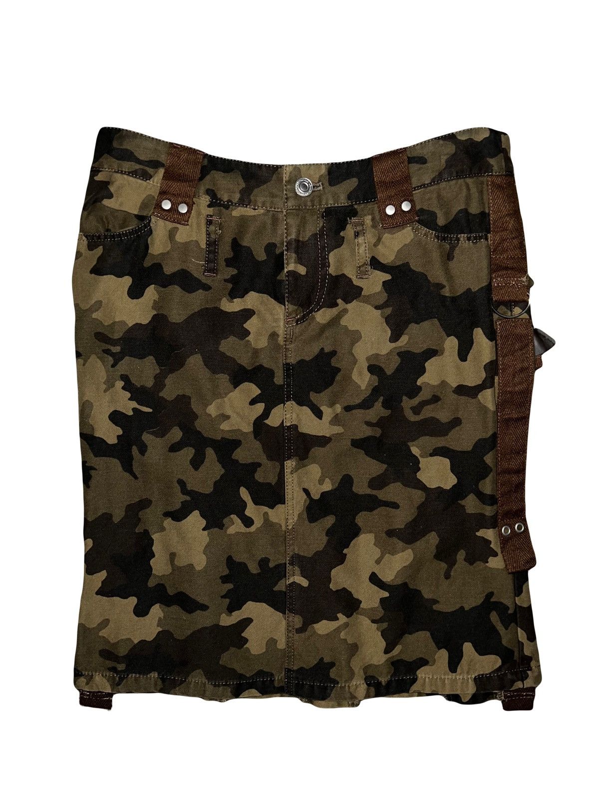 Japanese Brand Camo print flap pocket cargo mini skirt 🔋🖤 Size 25" / US 0 / IT 36 - 3 Thumbnail