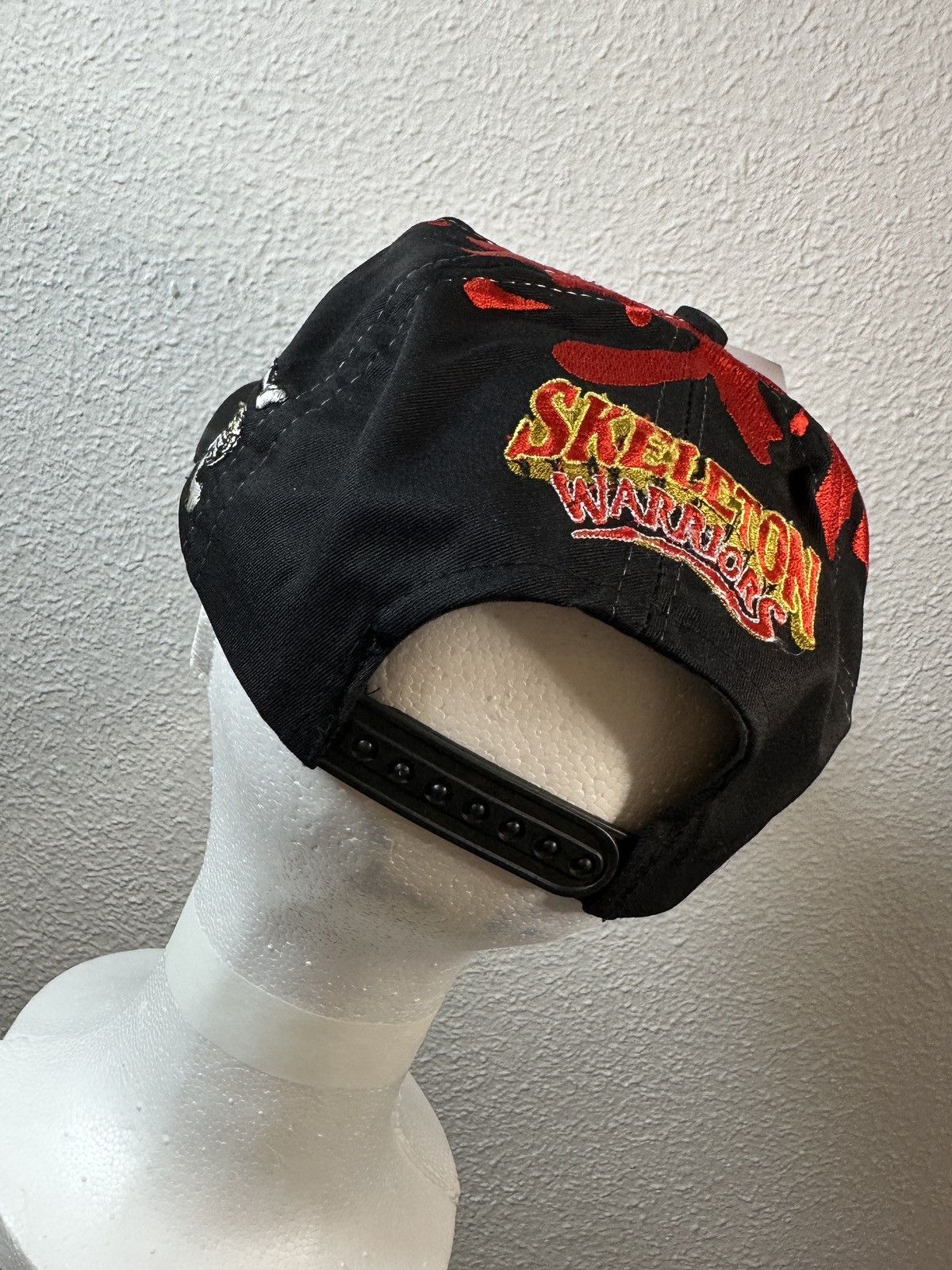 Other 1996 Skeleton Warriors Bruno Mario Cap Size ONE SIZE - 7 Thumbnail