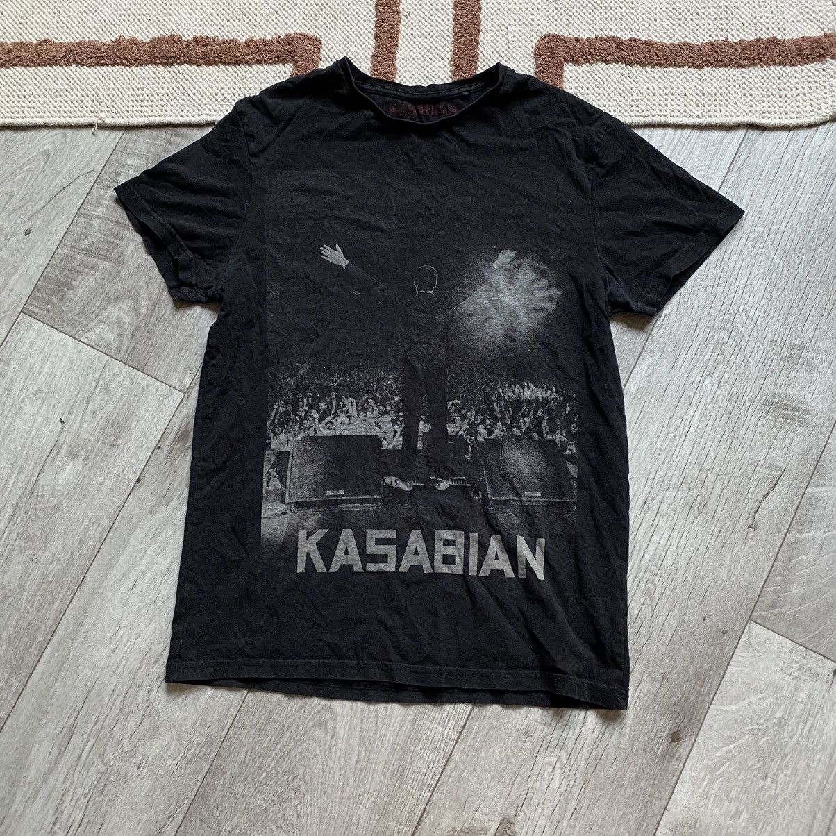 Band Tees KASABIAN BAND 2012 T SHIRT Size US S / EU 44-46 / 1 - 1 Thumbnail